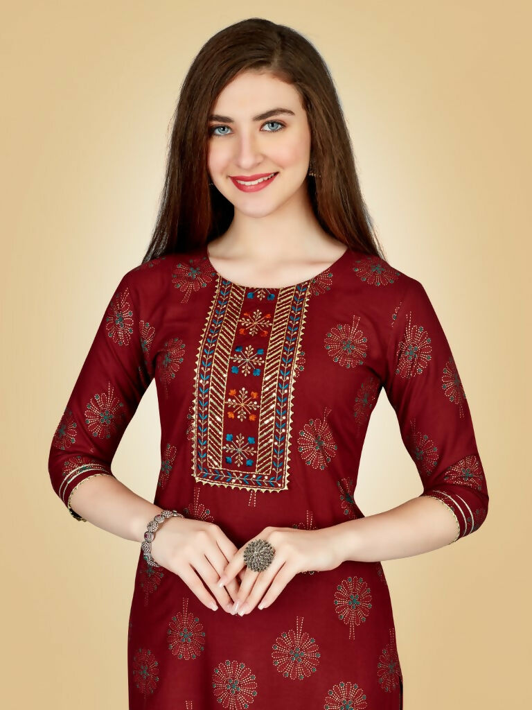 Jyoti Fashion Women's Maroon Viscose Rayon Embroidered Kurta Pant Set | Swadesiicart