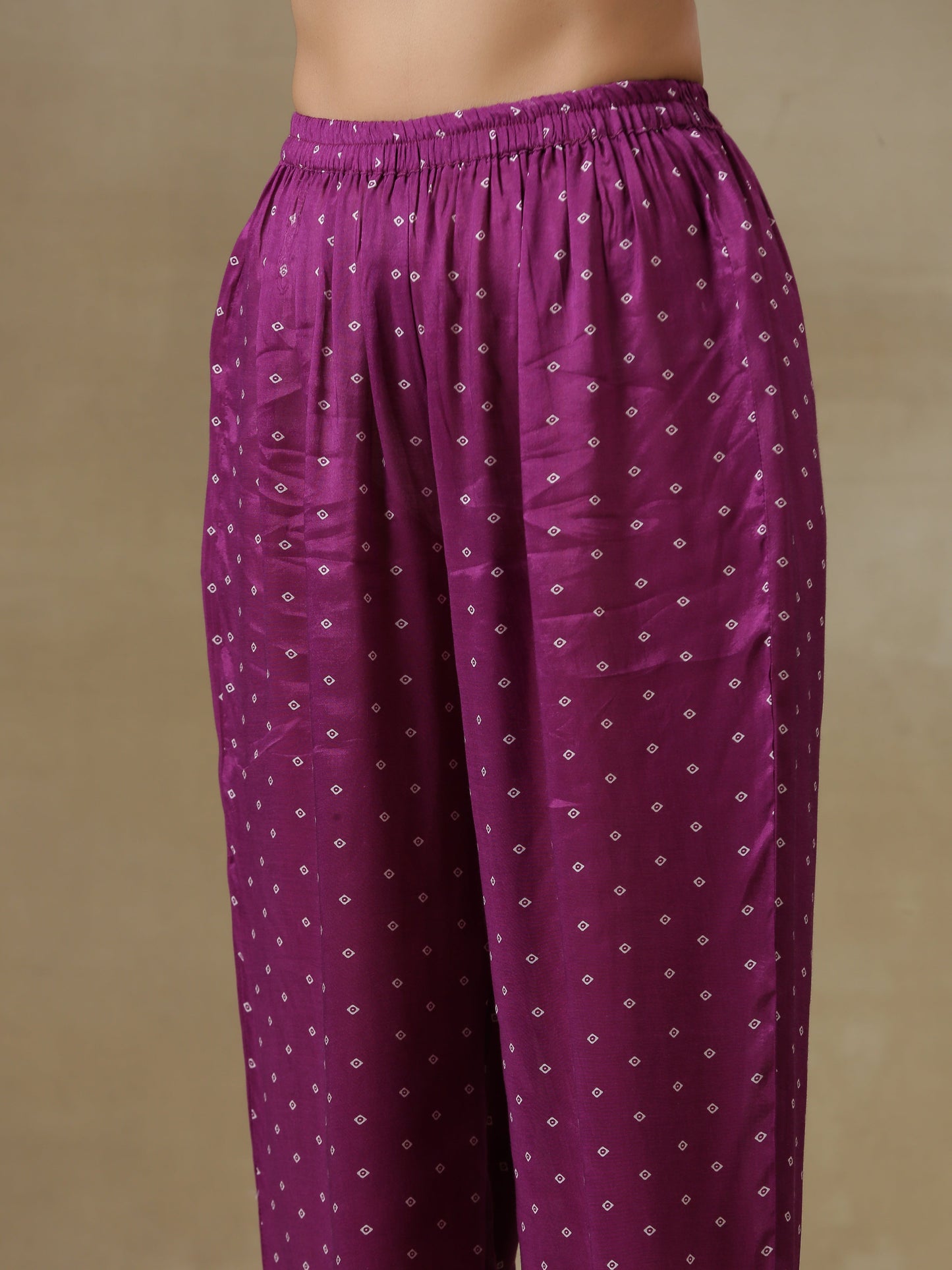 trueBrowns Purple Bandhani Printed Silk Drop Shoulder Kurta Pant Set | Swadesiicart
