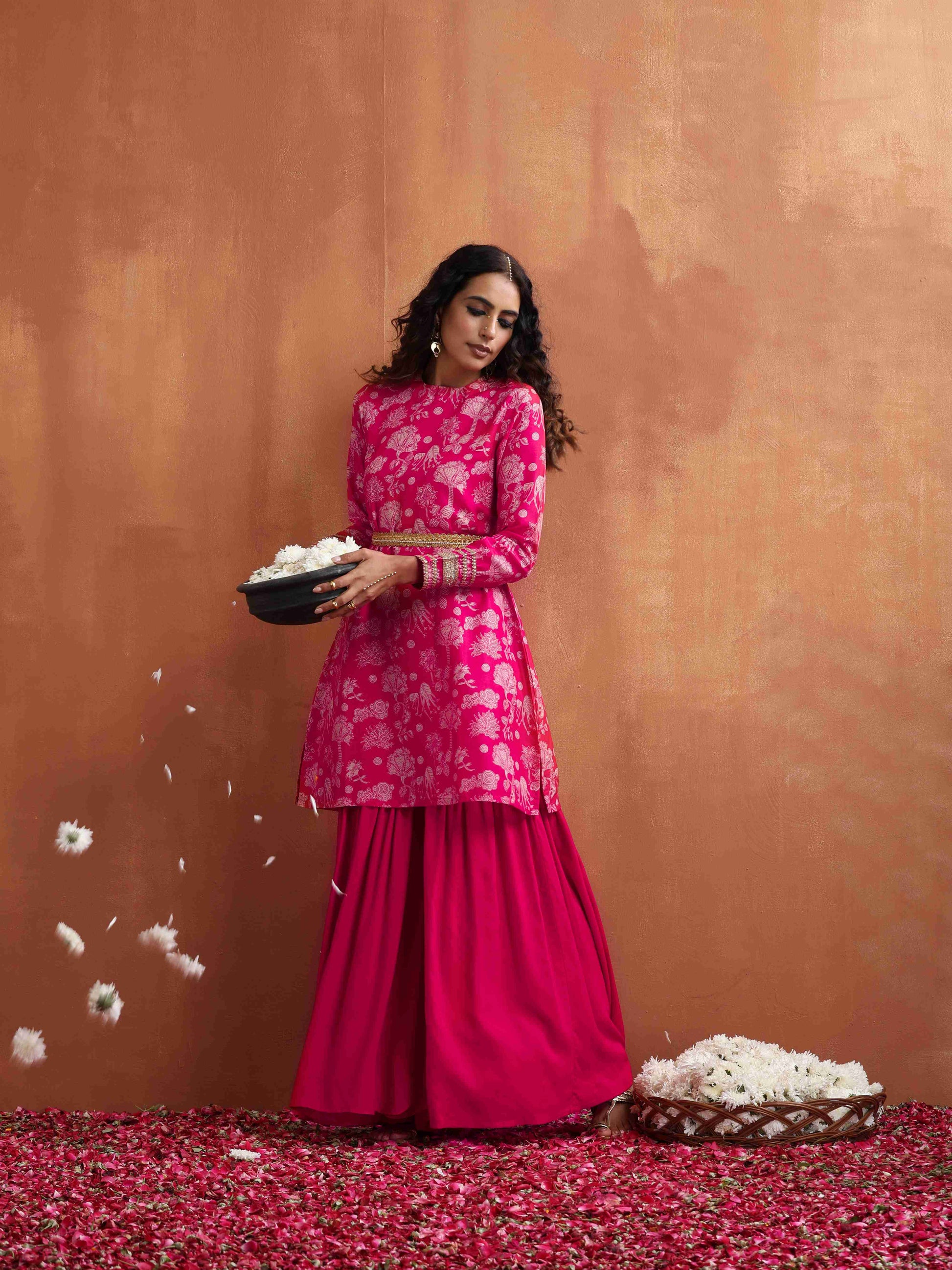 trueBrowns Red Print Sharara Set | Swadesiicart