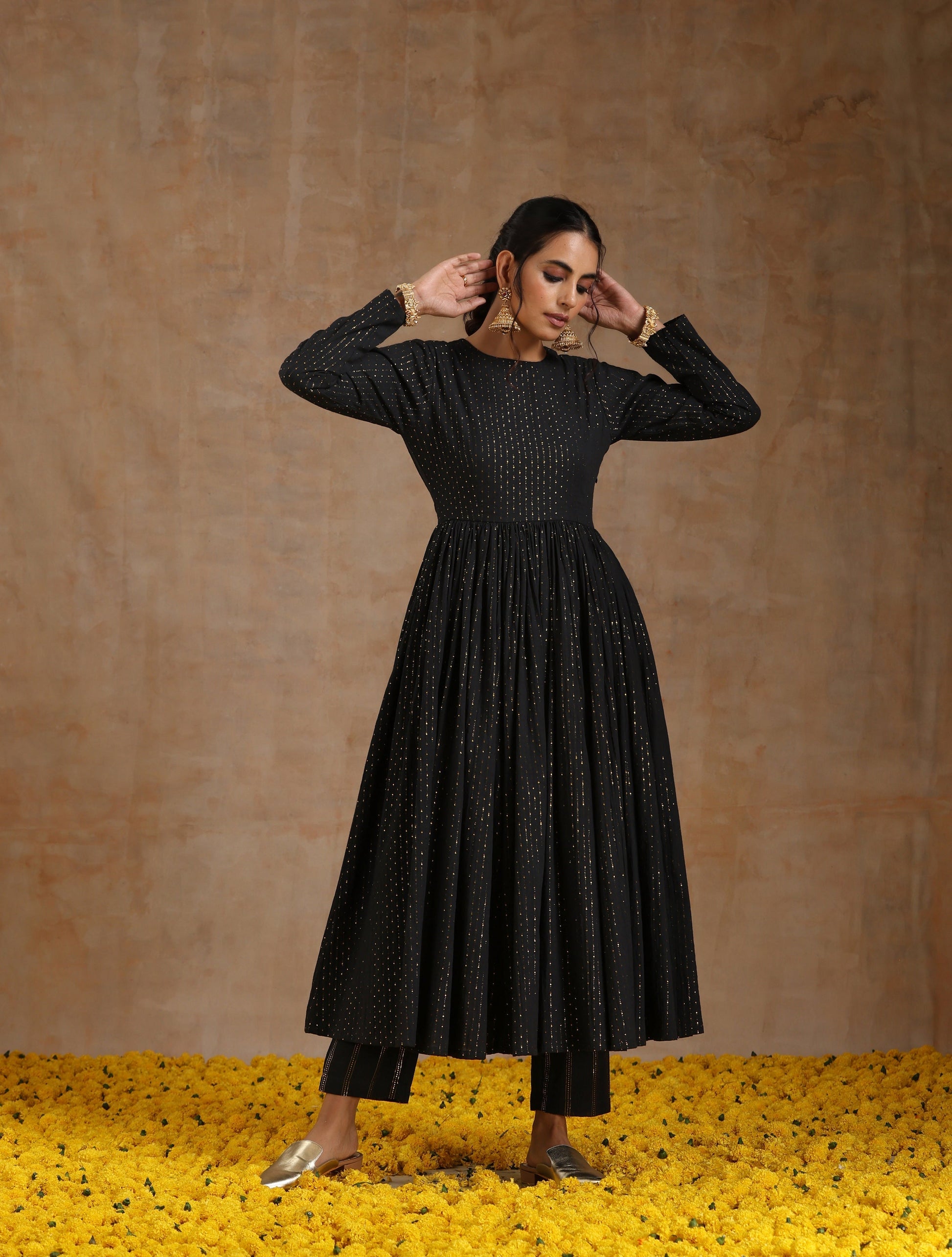 trueBrowns Black Gold Cotton Anarkali Set | Swadesiicart