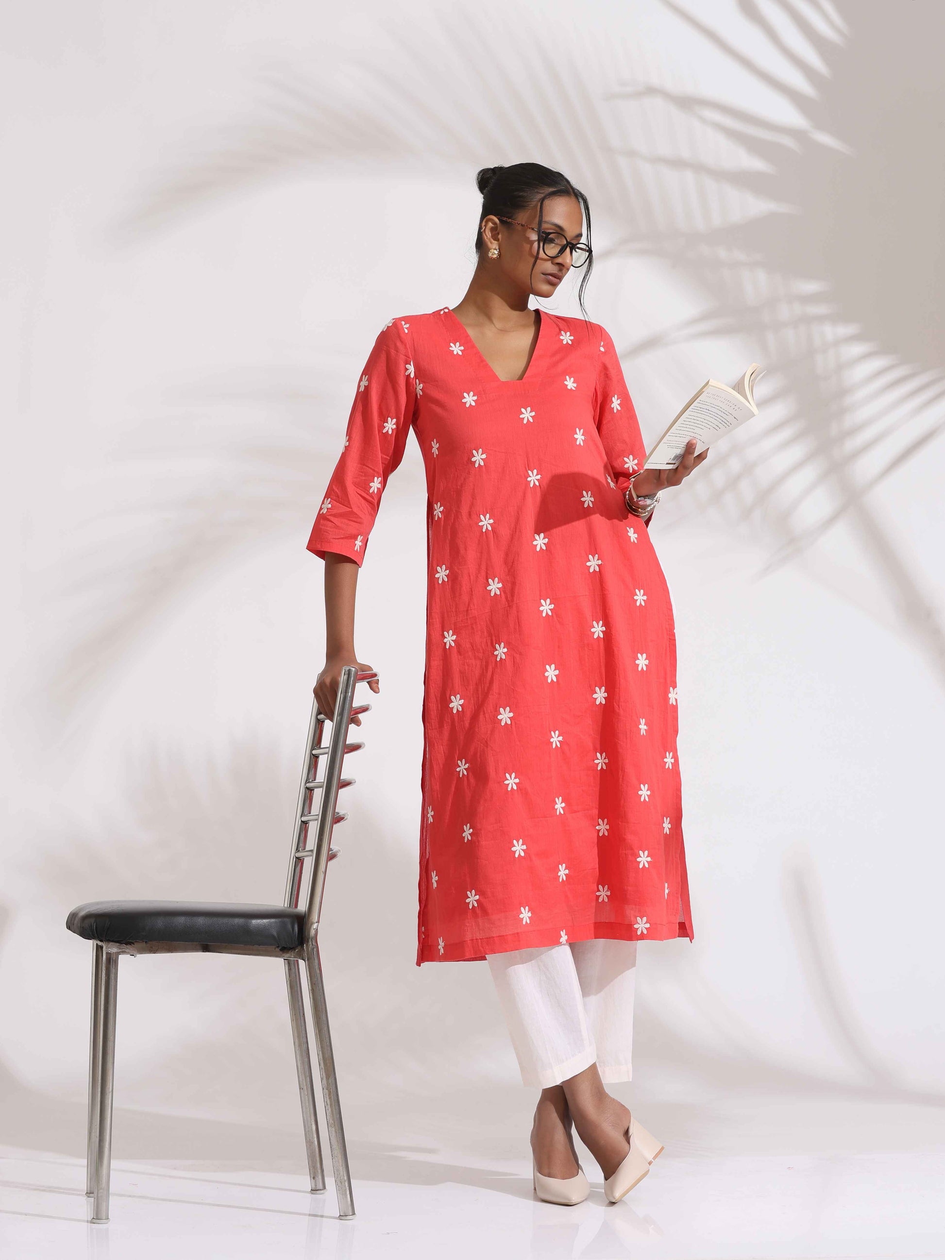 trueBrowns Orange Cotton Floral Embroidered Kurta Set | Swadesiicart