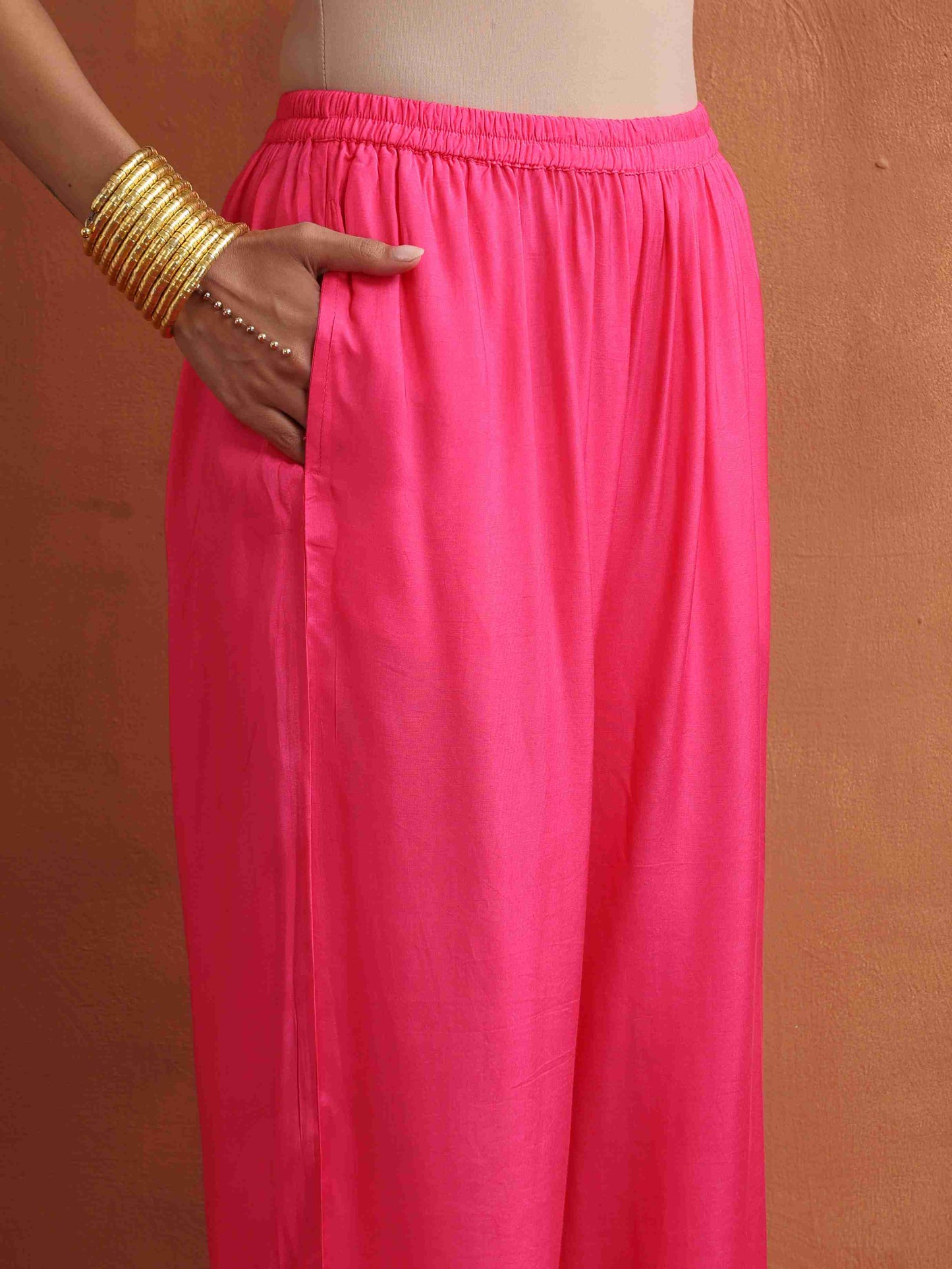 trueBrowns Pink Print High Slit Kurta Set | Swadesiicart