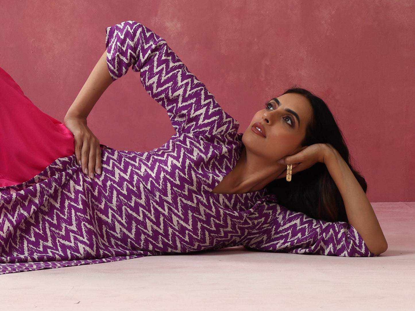 trueBrowns Purple Muslin Silk Printed Kurta Set | Swadesiicart