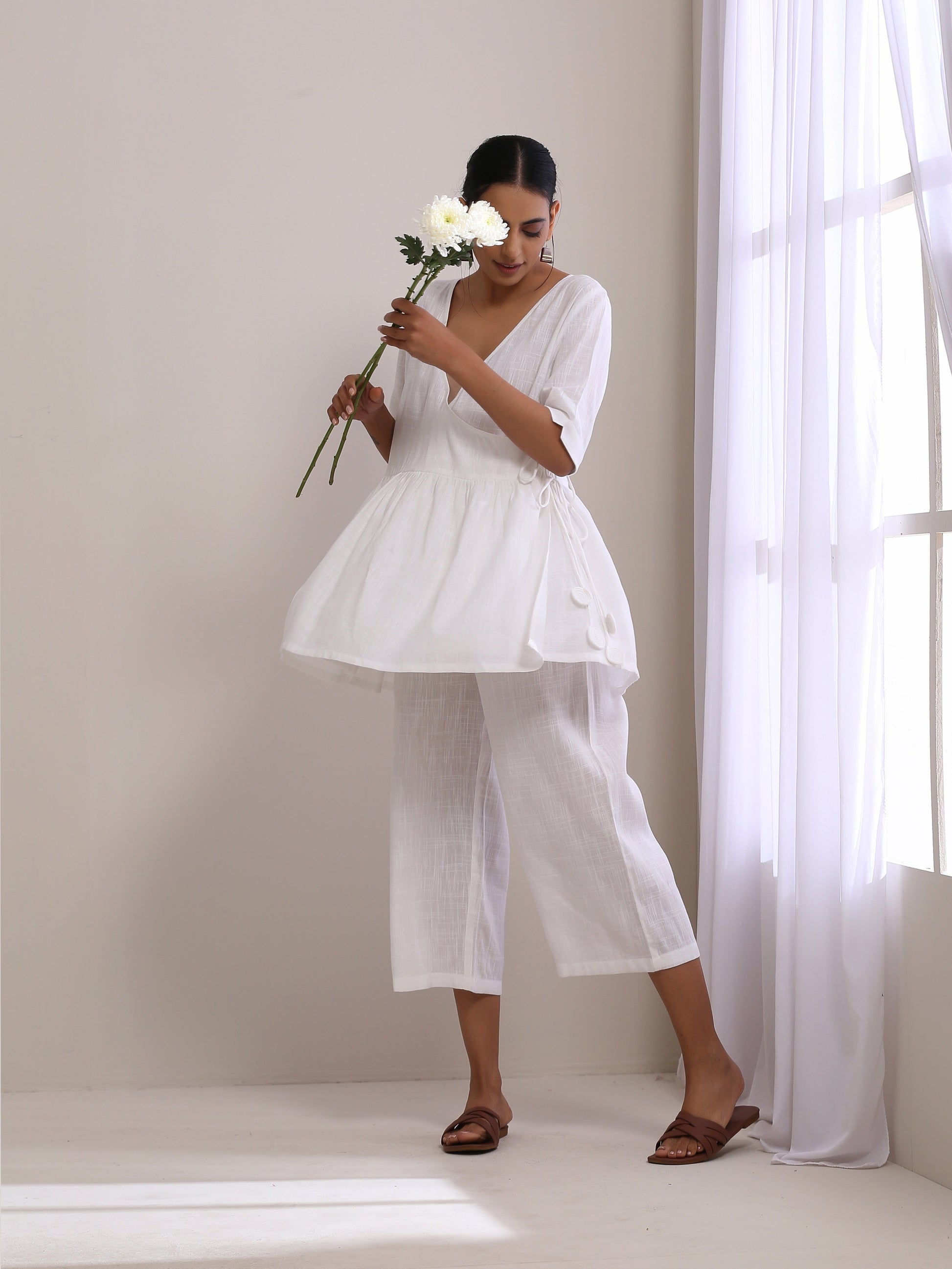 trueBrowns White Slub Texture Short Angrakha Co-Ord Set - Swadesiicart