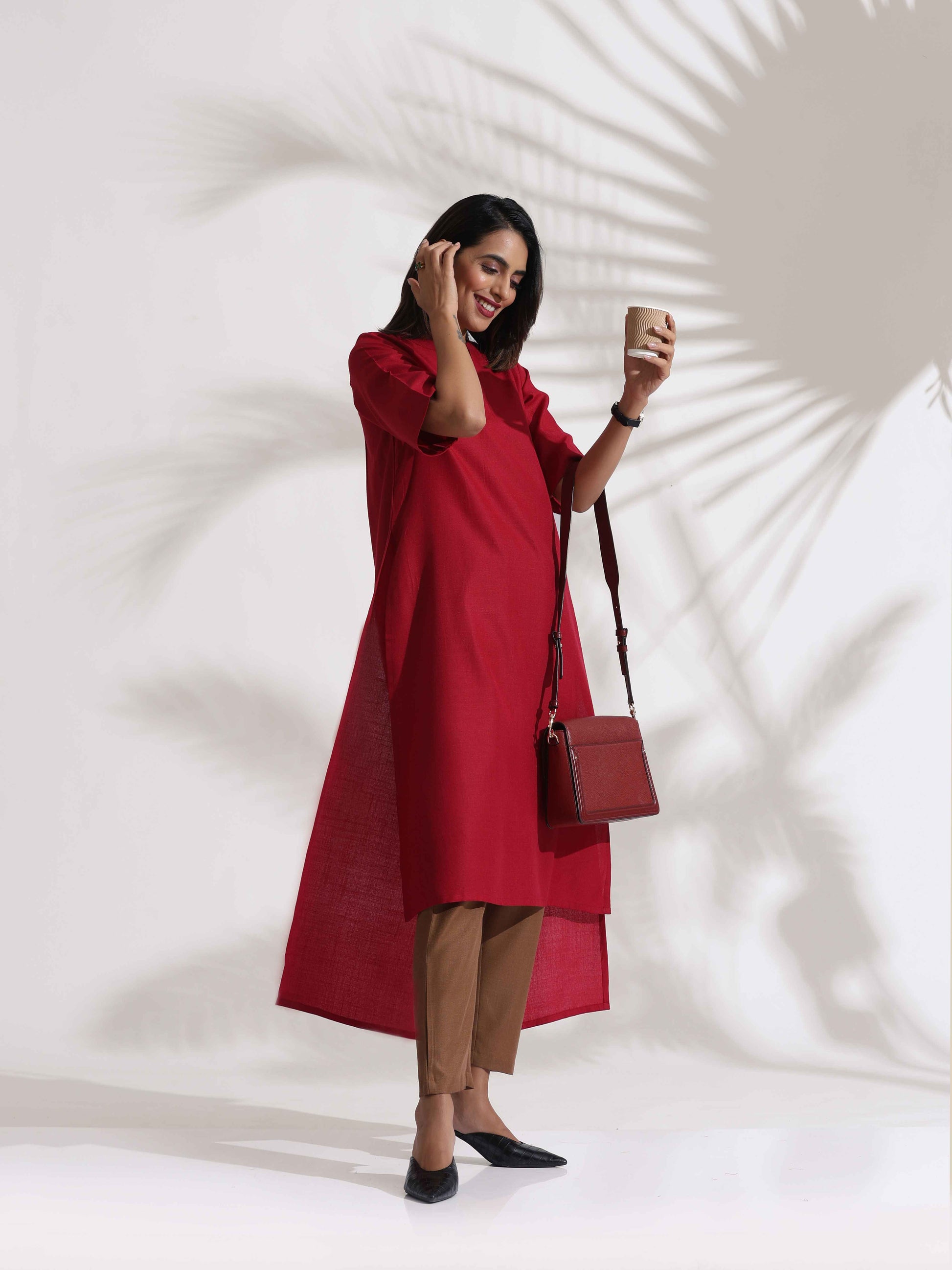 trueBrowns Maroon Slub Highslit Kurta Set | Swadesiicart
