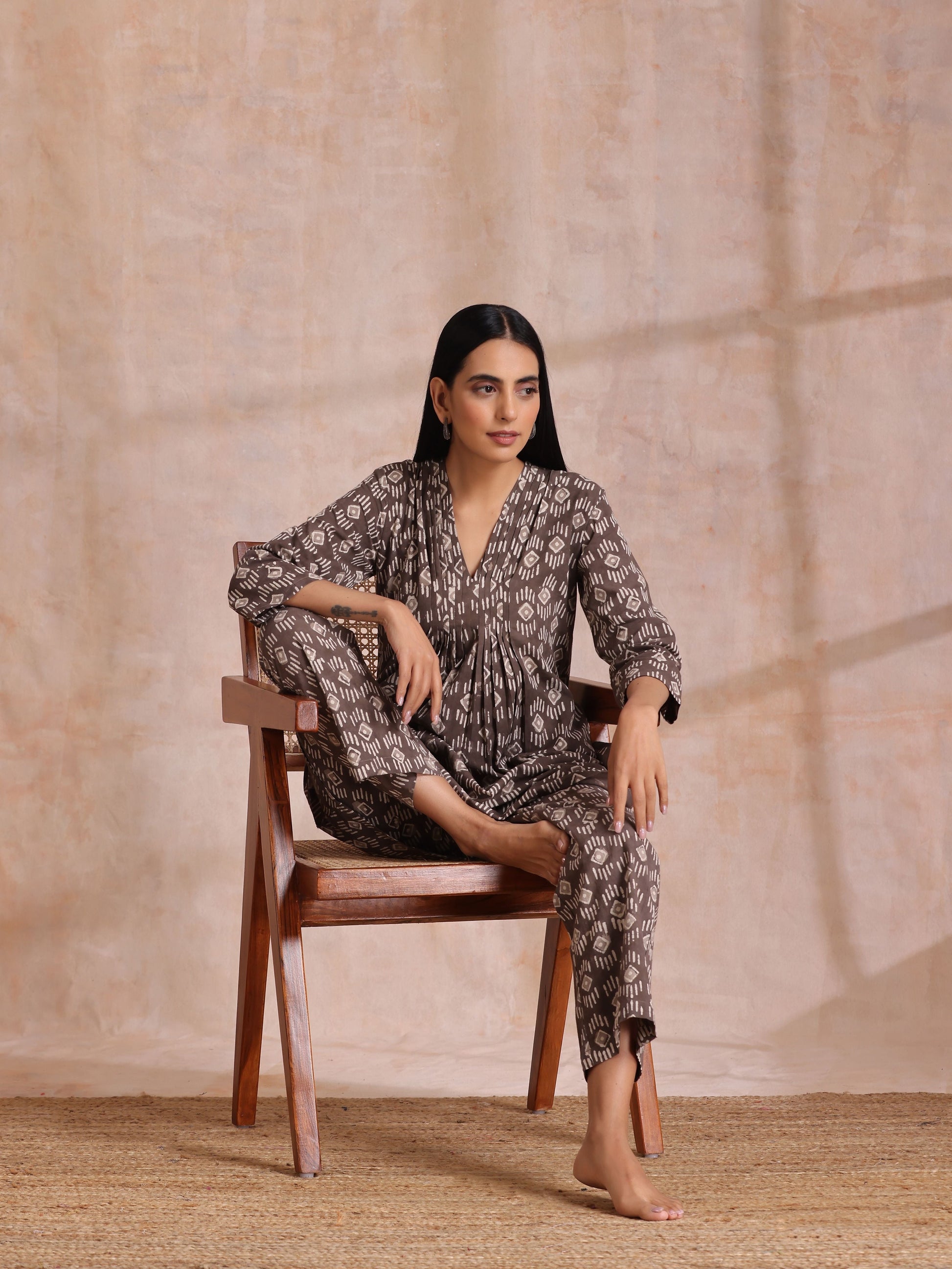 trueBrowns Clay Dabu Geometric Print Cotton Pleated Co-Ord Set - Swadesiicart