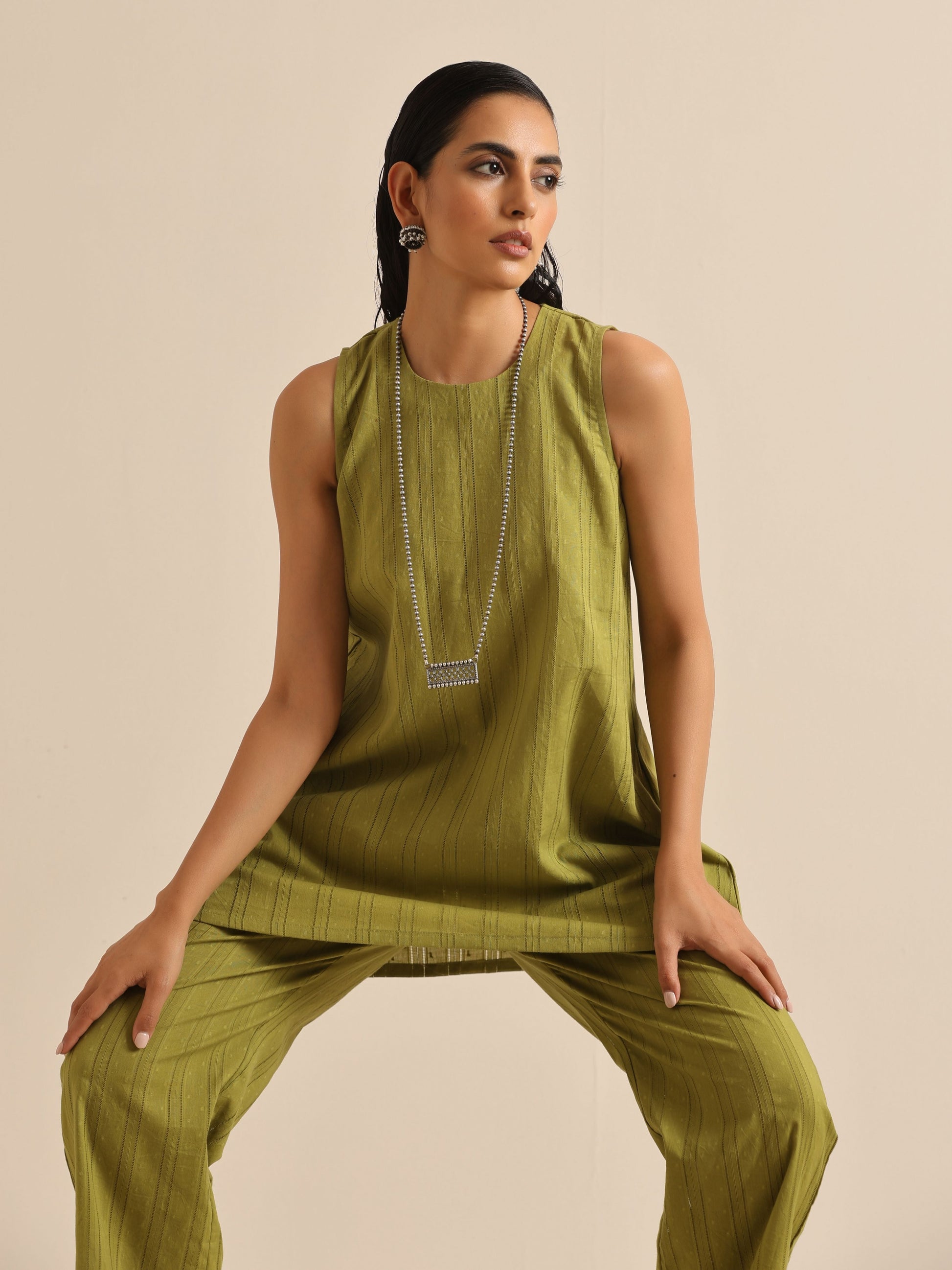 trueBrowns Green Dobby Sleeveless Co-Ord Set - Swadesiicart