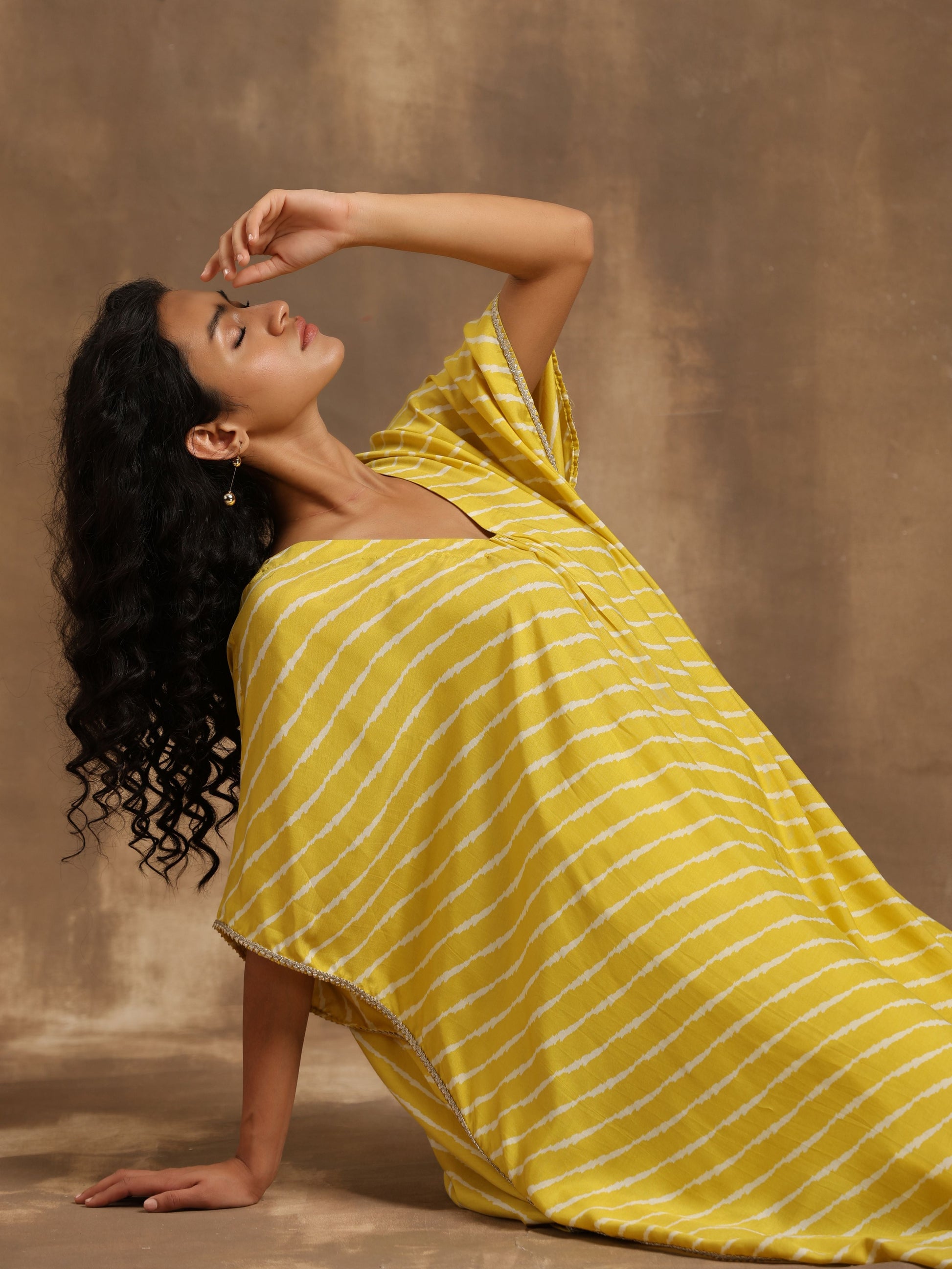 trueBrowns Lime Lehariya Printed Silk Kaftan Pant Set | Swadesiicart