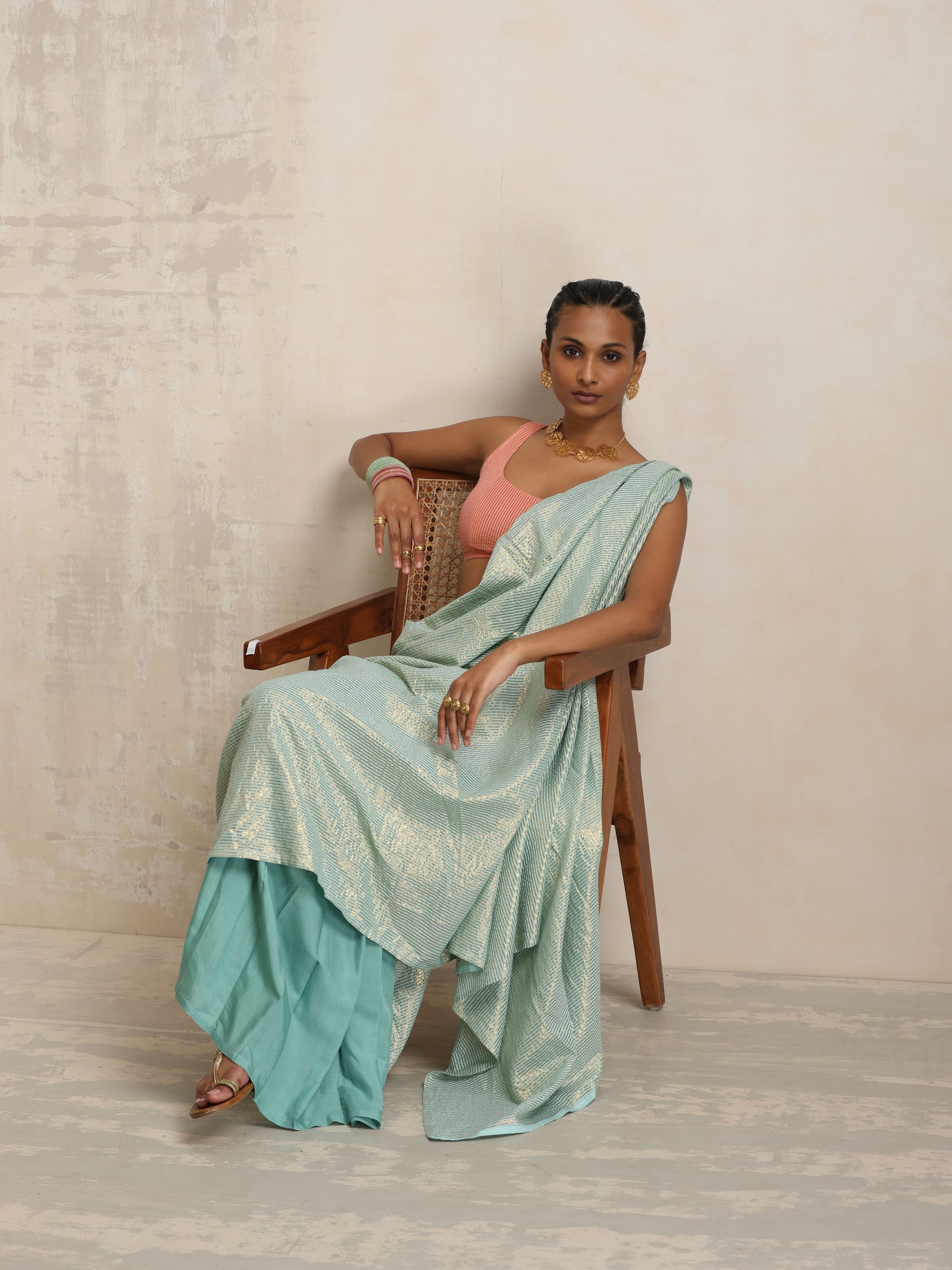 trueBrowns Blue Gold Lurex Ready To Wear Saree | Swadesiicart