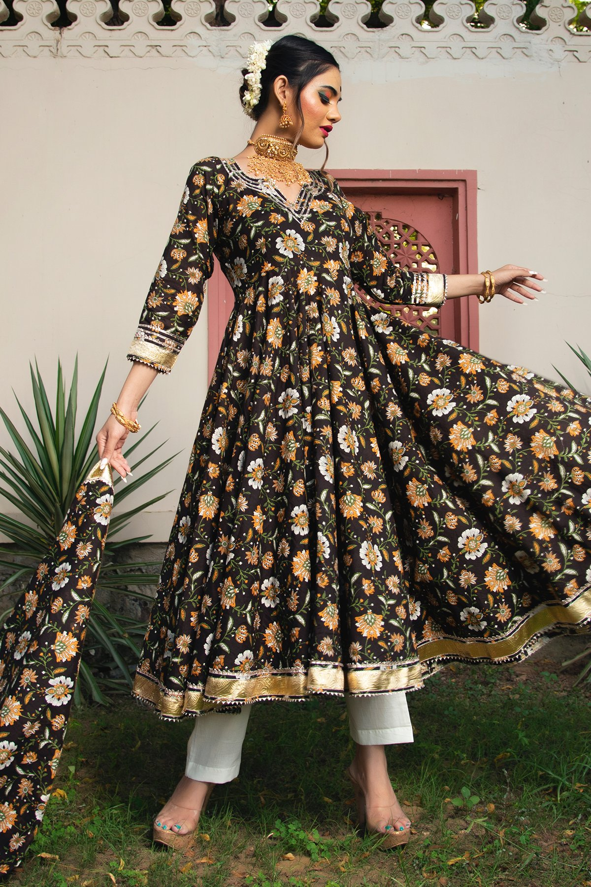 Pomcha Jaipur Roop Rang Hand Block Anarkali Set | Swadesiicart