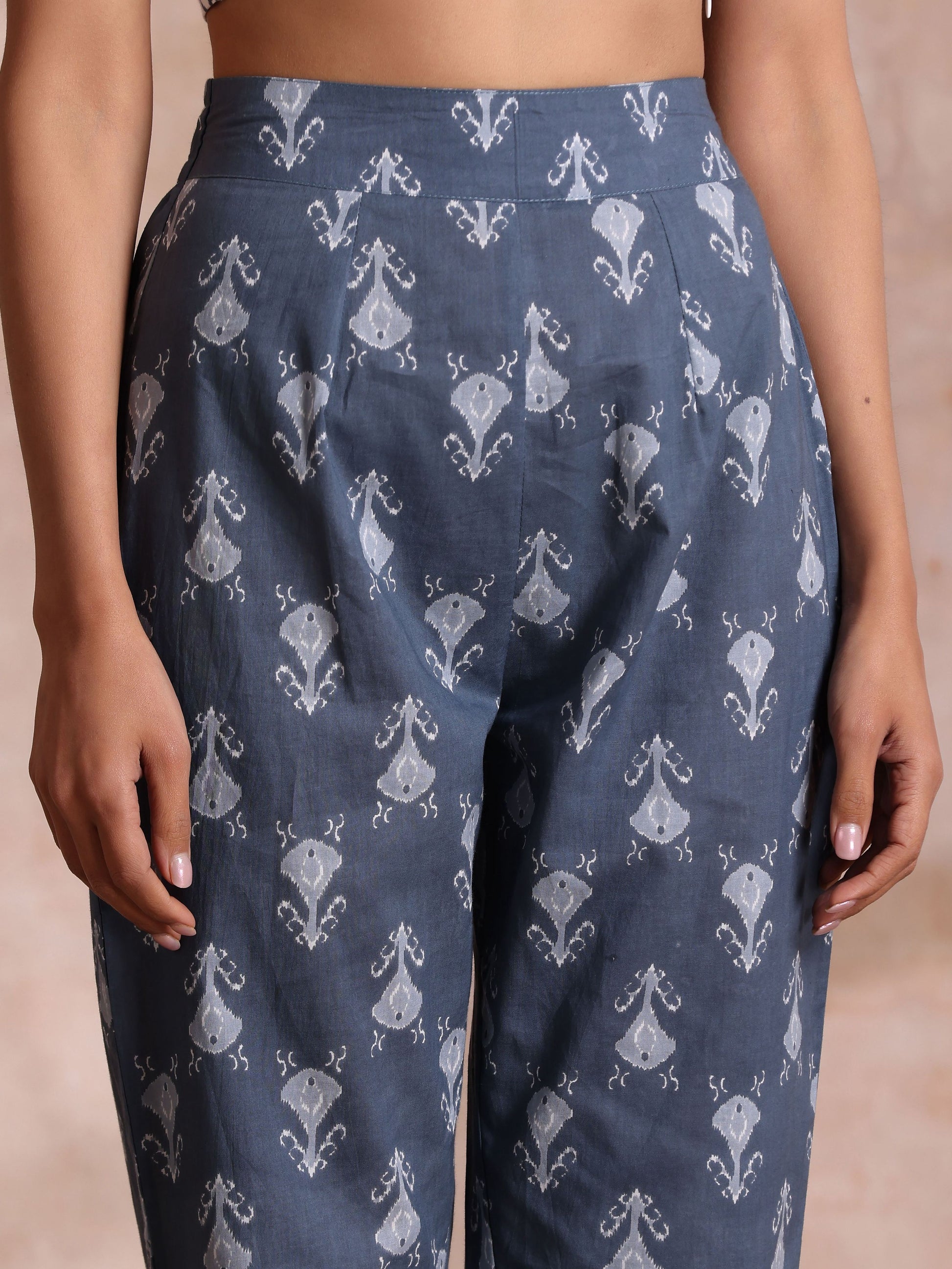 trueBrowns Grey On Grey Ikat Print Cotton Pant Suit Set | Swadesiicart