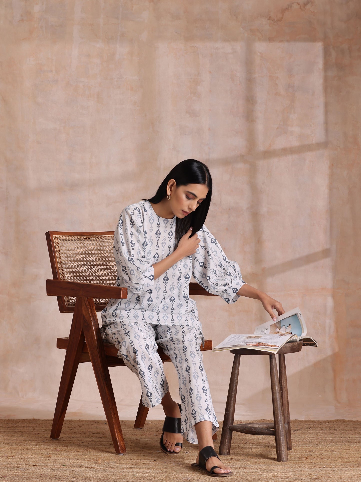 trueBrowns Grey On White Ikat Print Cotton Baggy Sleeve Co-Ord Set - Swadesiicart