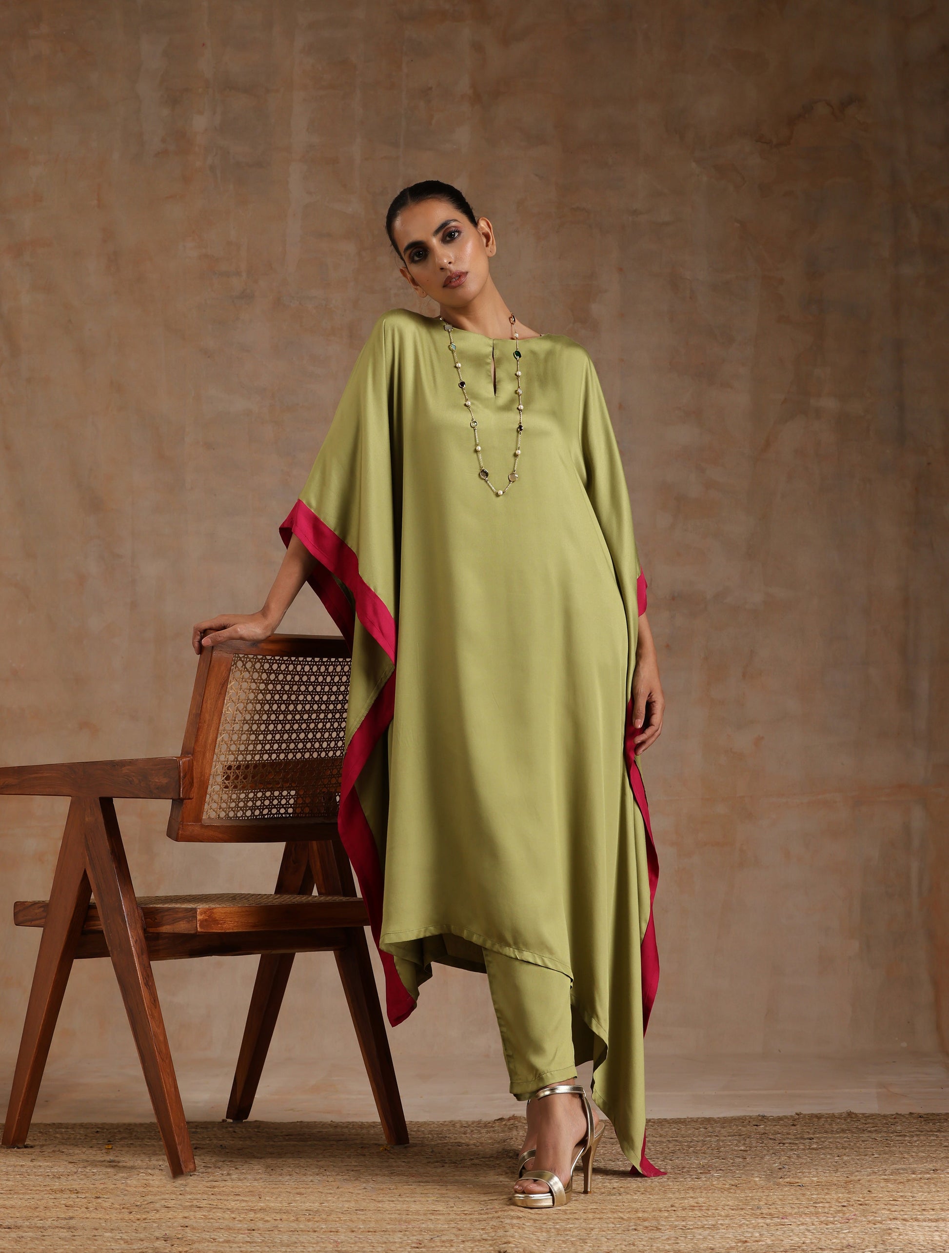 trueBrowns Light Green Modal Satin High-Low Kaftan Kurta Set | Swadesiicart