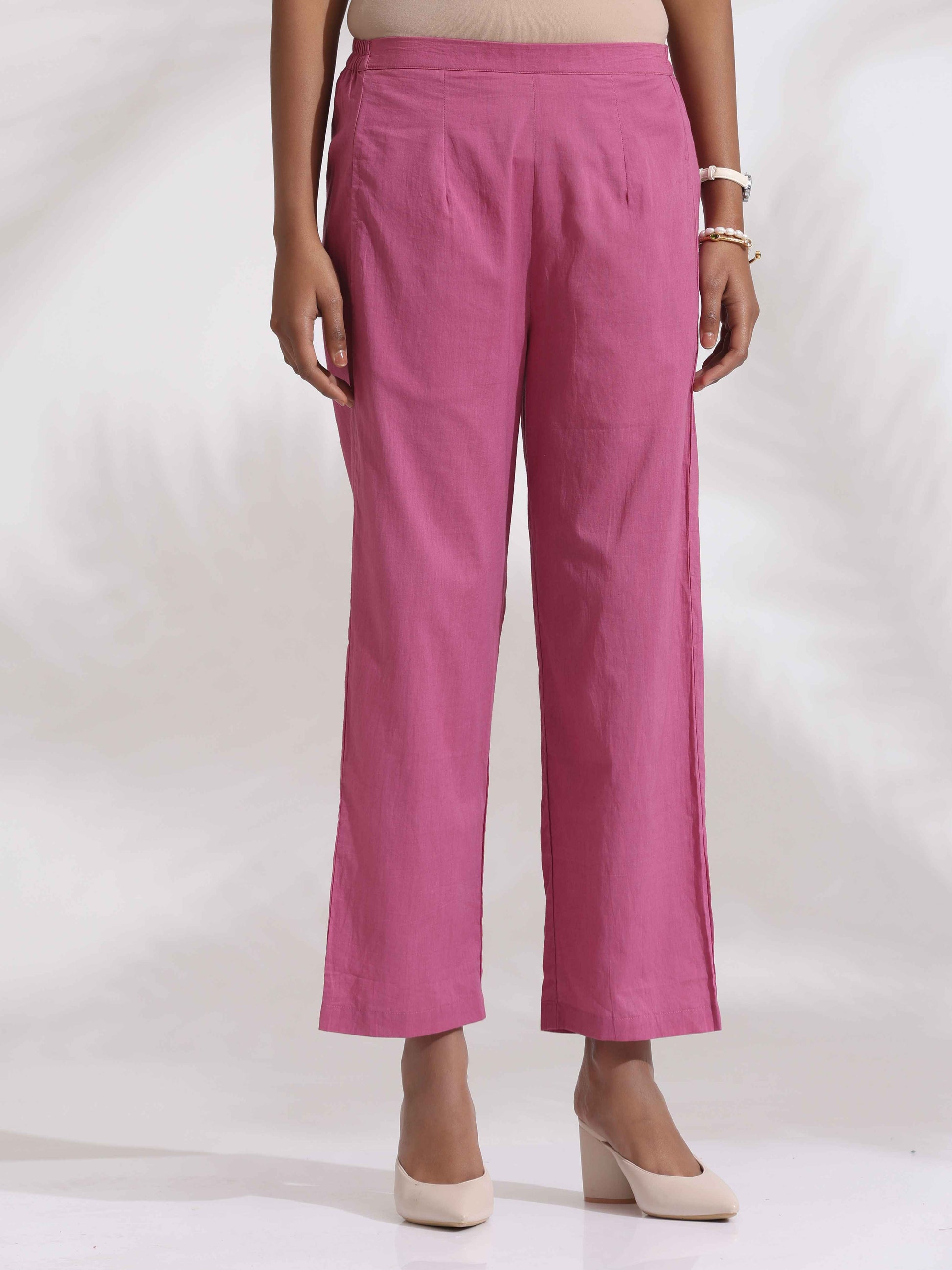 trueBrowns Pink Cotton Floral Embroidered Flared Kurta Set | Swadesiicart