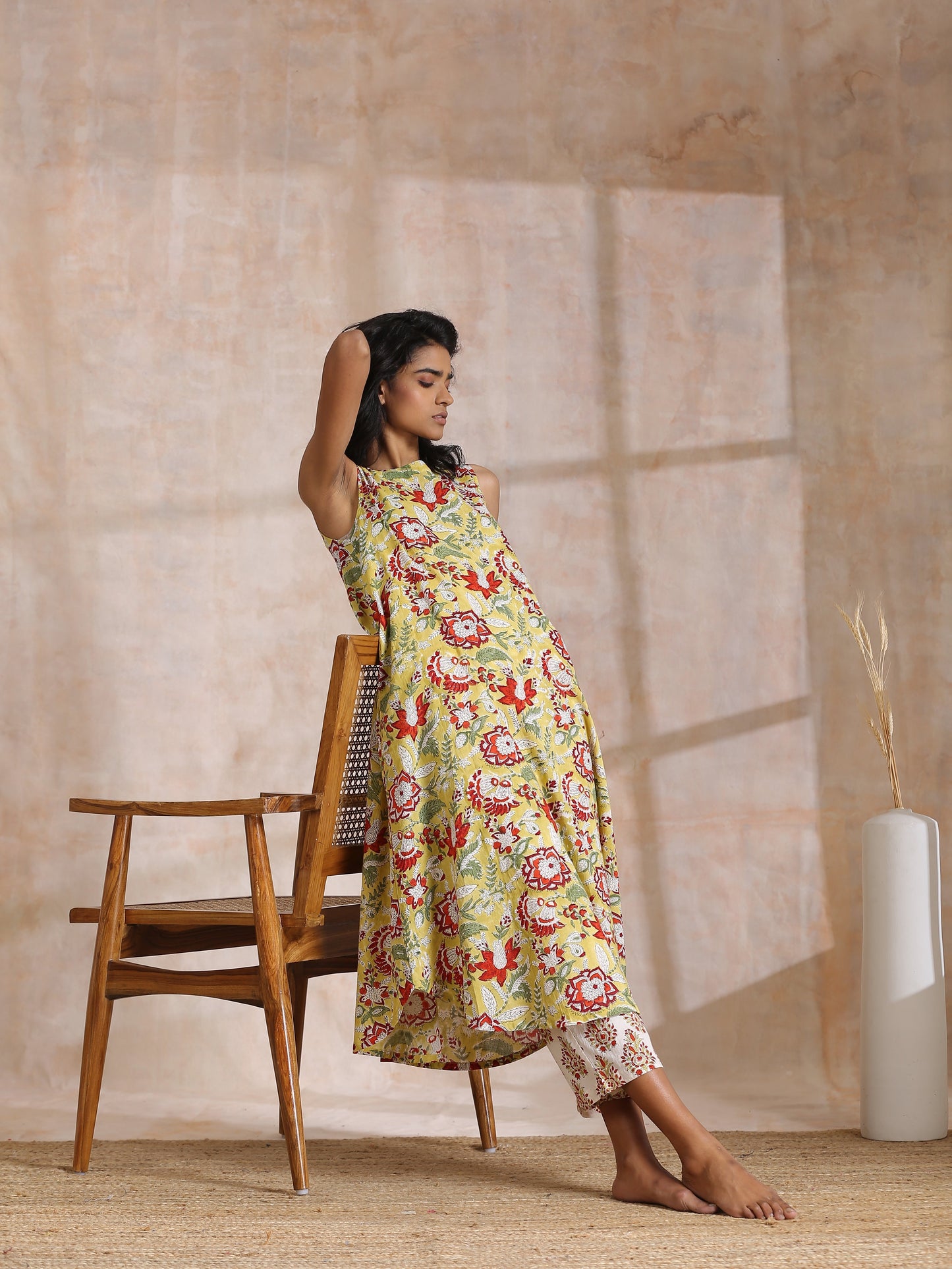 trueBrowns Yellow Overall Floral Block Print Cotton Sleeveless Kurta Pant Set | Swadesiicart