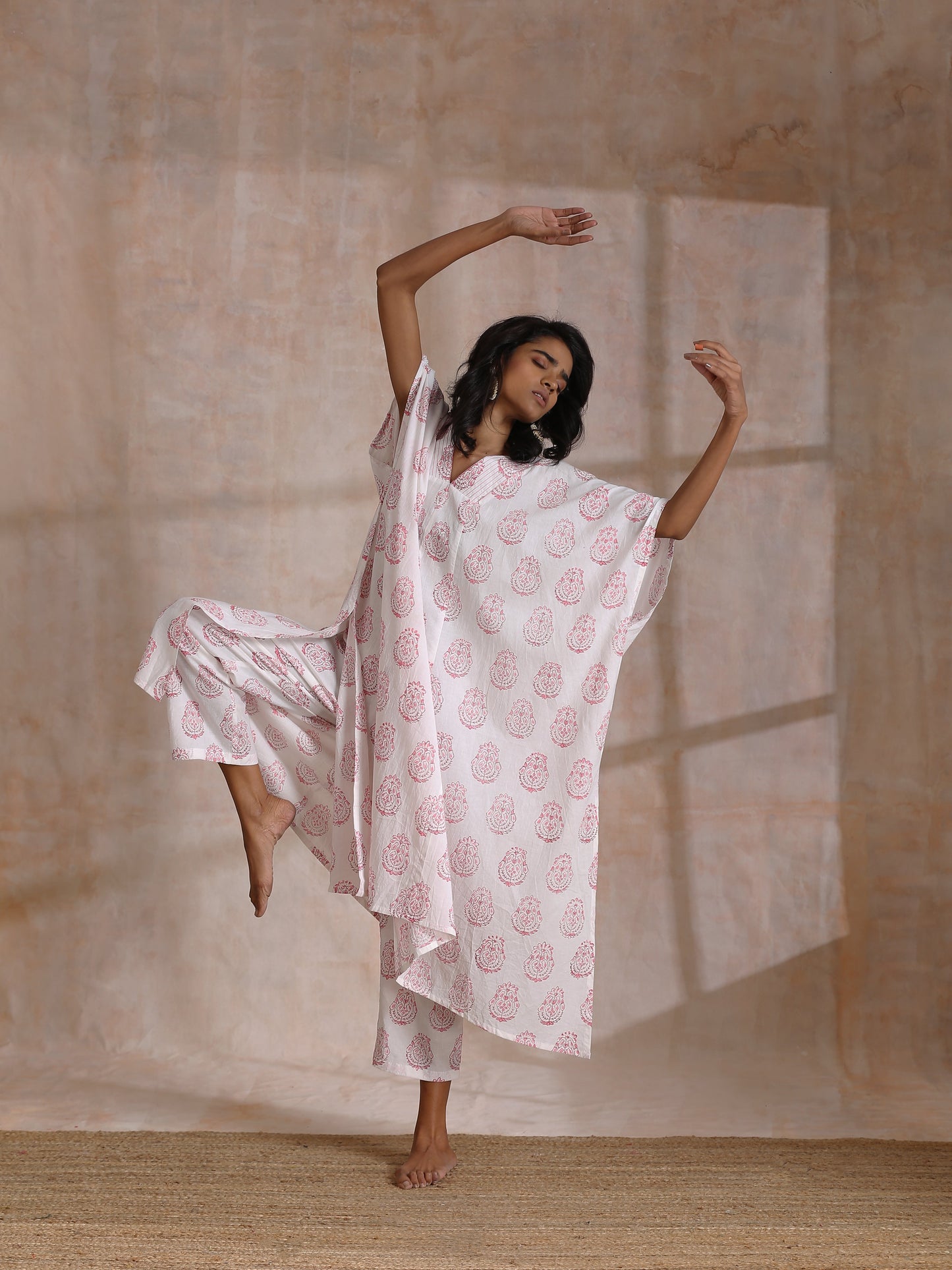 trueBrowns Pink Big Buta On White Print Cotton Panel Kaftan Kurta Pant Set | Swadesiicart