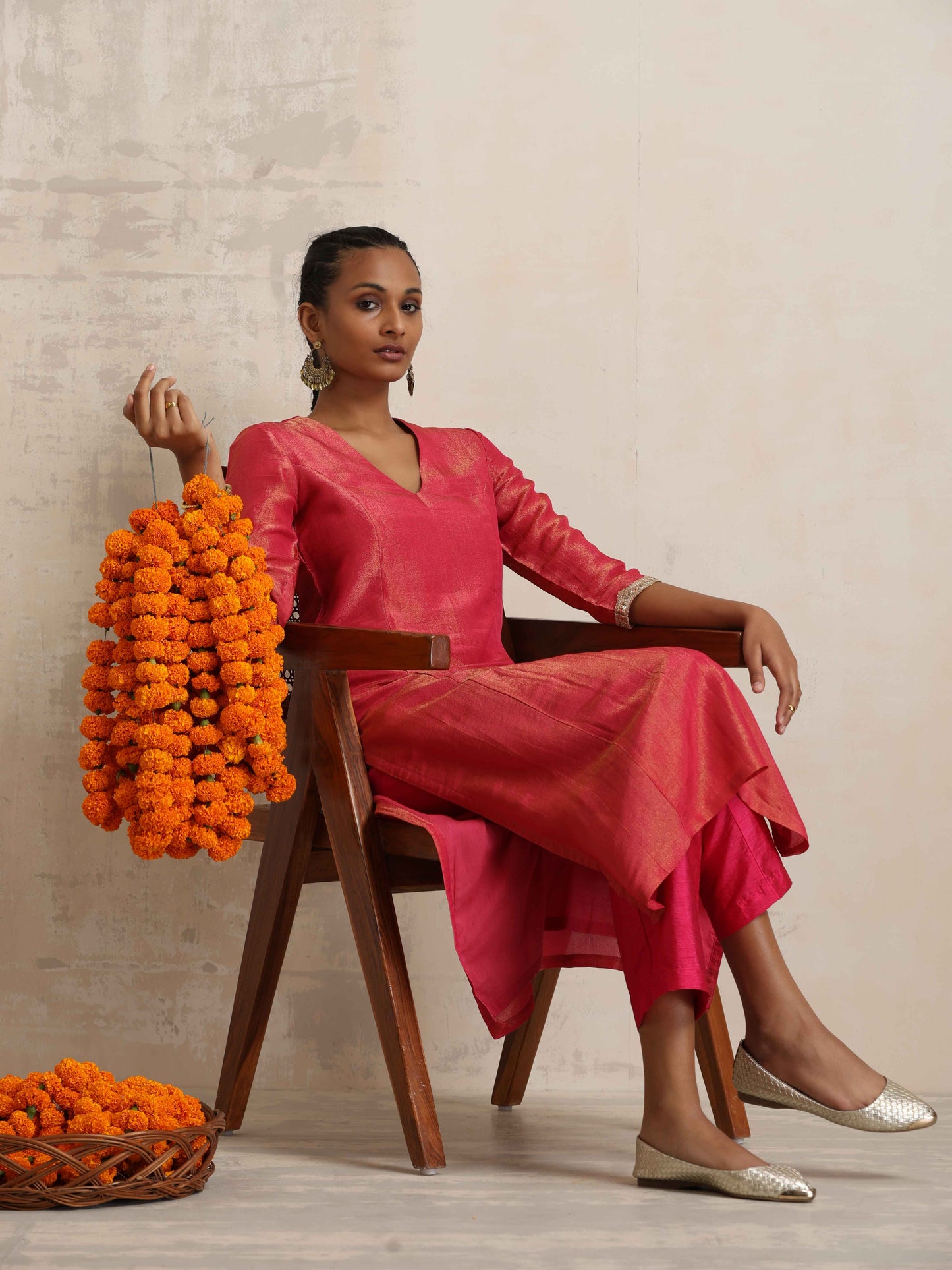 trueBrowns Hot Pink Tissue Straight Kurta Set | Swadesiicart