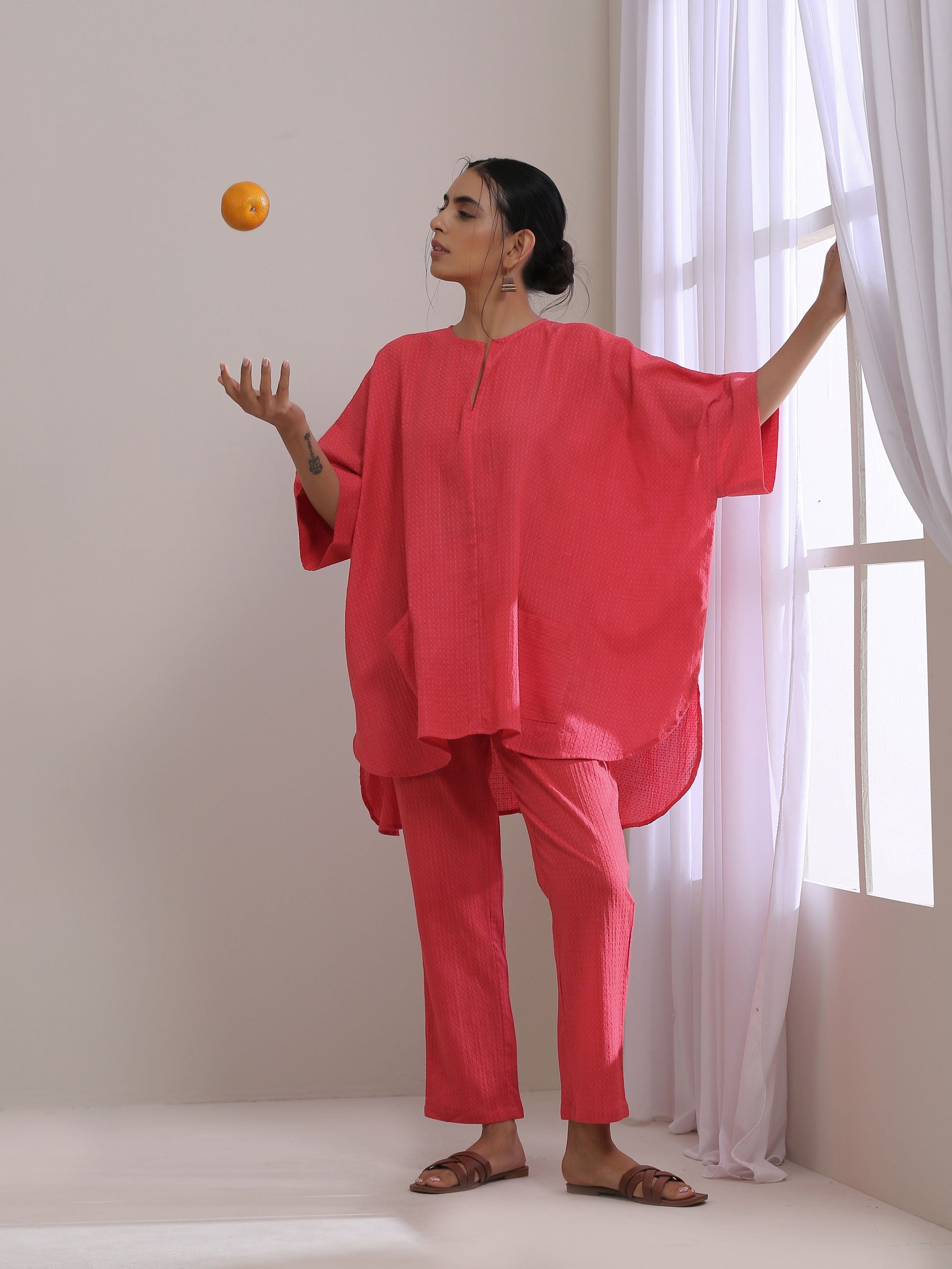 trueBrowns Bright Pink Dobby Boxy Fit High Low Co-Ord Set - Swadesiicart