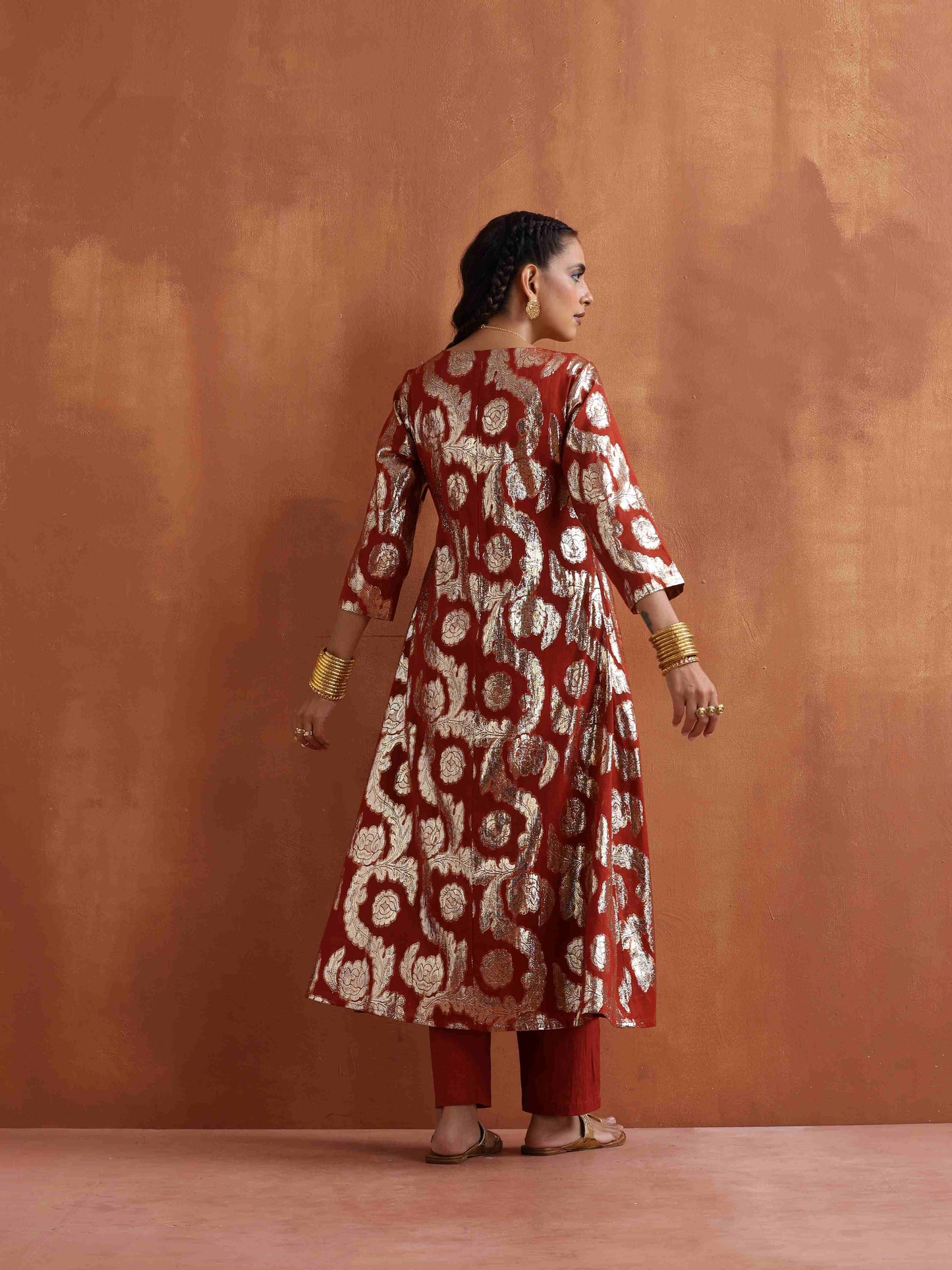 trueBrowns Rust Metallic Angrakha Kurta Set | Swadesiicart
