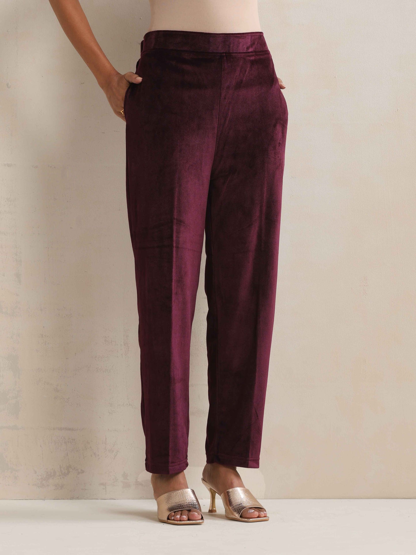 trueBrowns Purple Velvet Geometric Embroidered Kurta Pant Dupatta Set | Swadesiicart