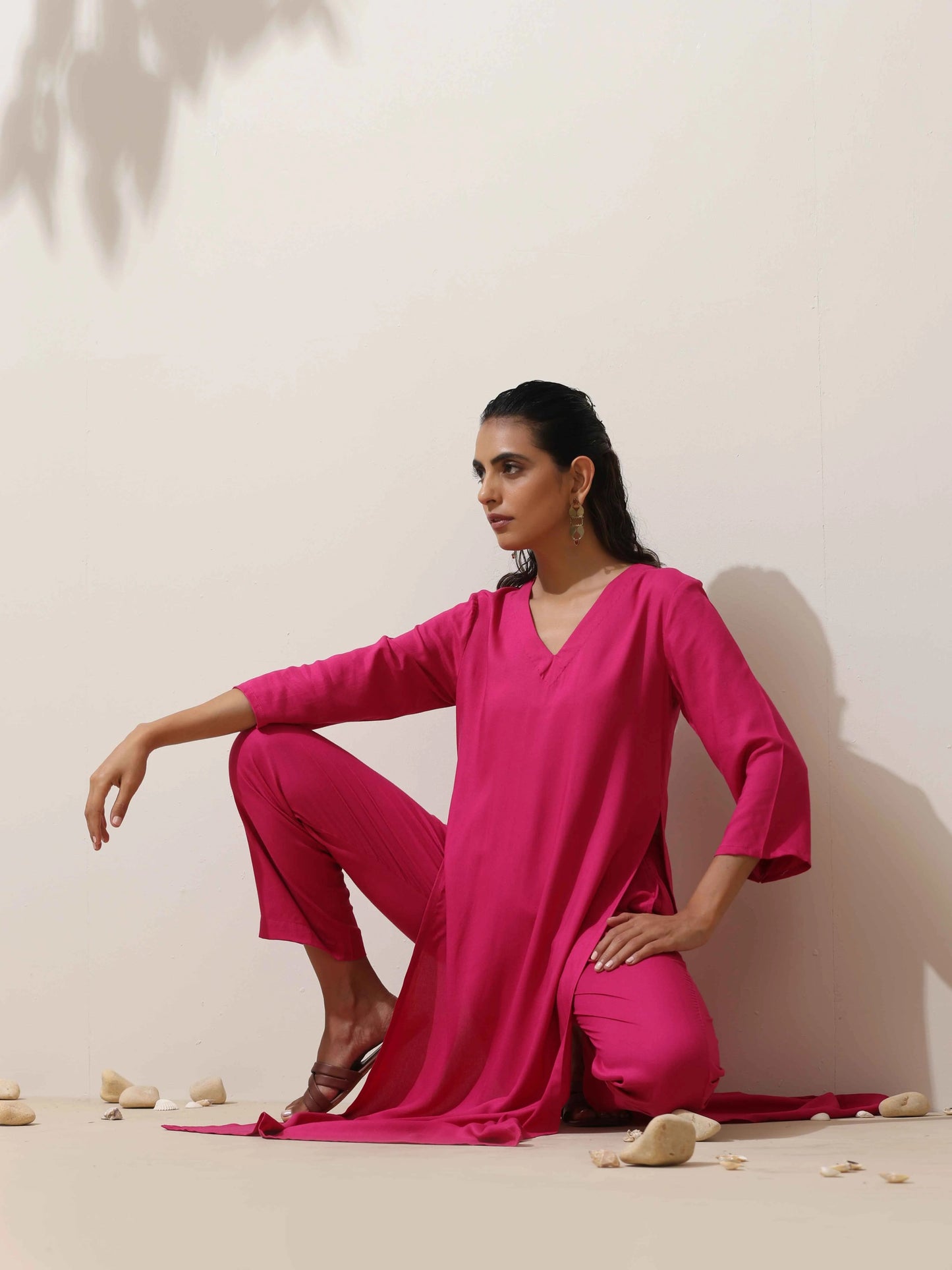 trueBrowns Pink Viscose Kurta Pant Set | Swadesiicart