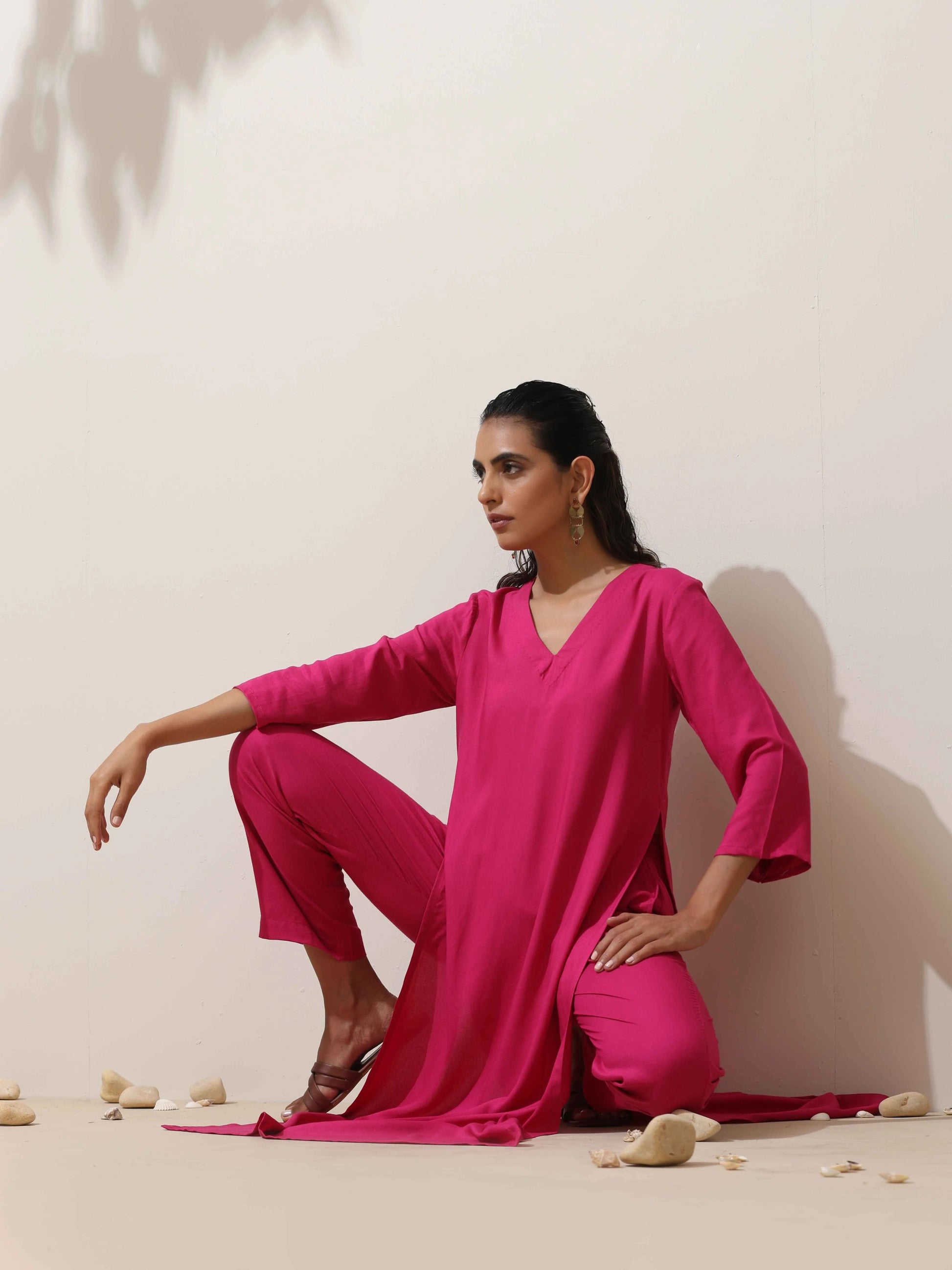 trueBrowns Pink Viscose Kurta Pant Set | Swadesiicart