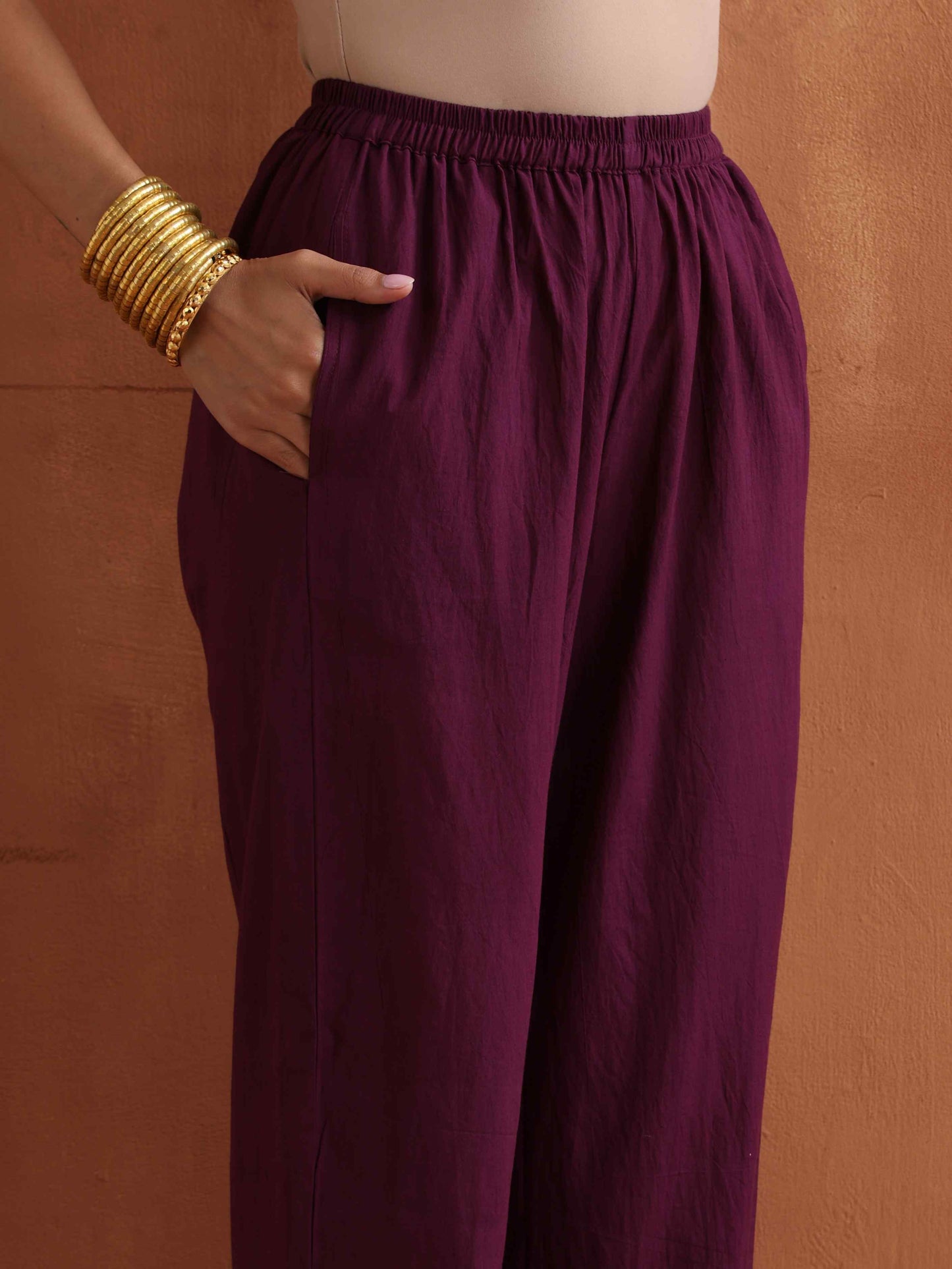 trueBrowns Purple Metallic Straight Kurta Set | Swadesiicart