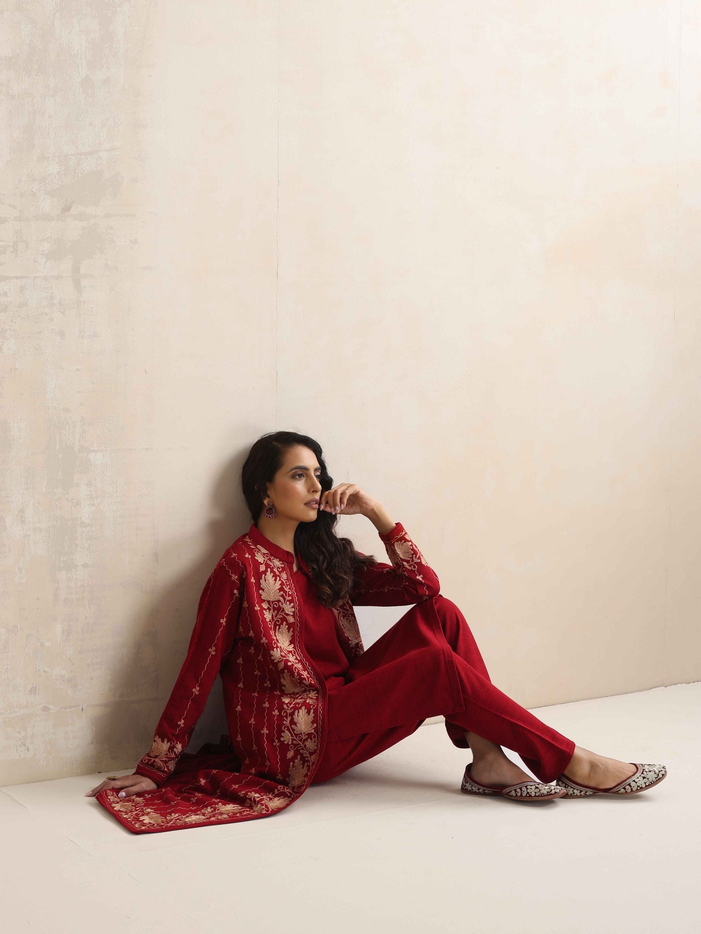 trueBrowns Red Kashmiri Woollen Jacket 3pc Set | Swadesiicart