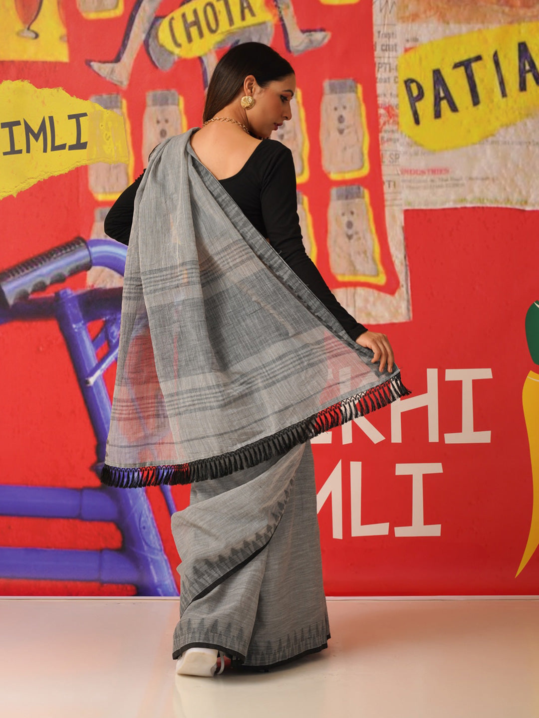 Tikhi Imli Woven Design Cotton Blend Saree | Swadesiicart