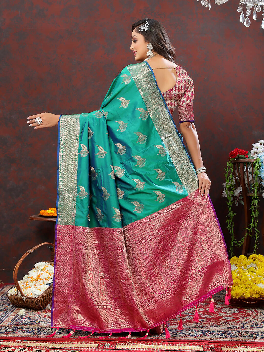 Lorenvalley Fashion Teal Soft Silk Woven Design Zari Weaving Saree - Swadesiicart