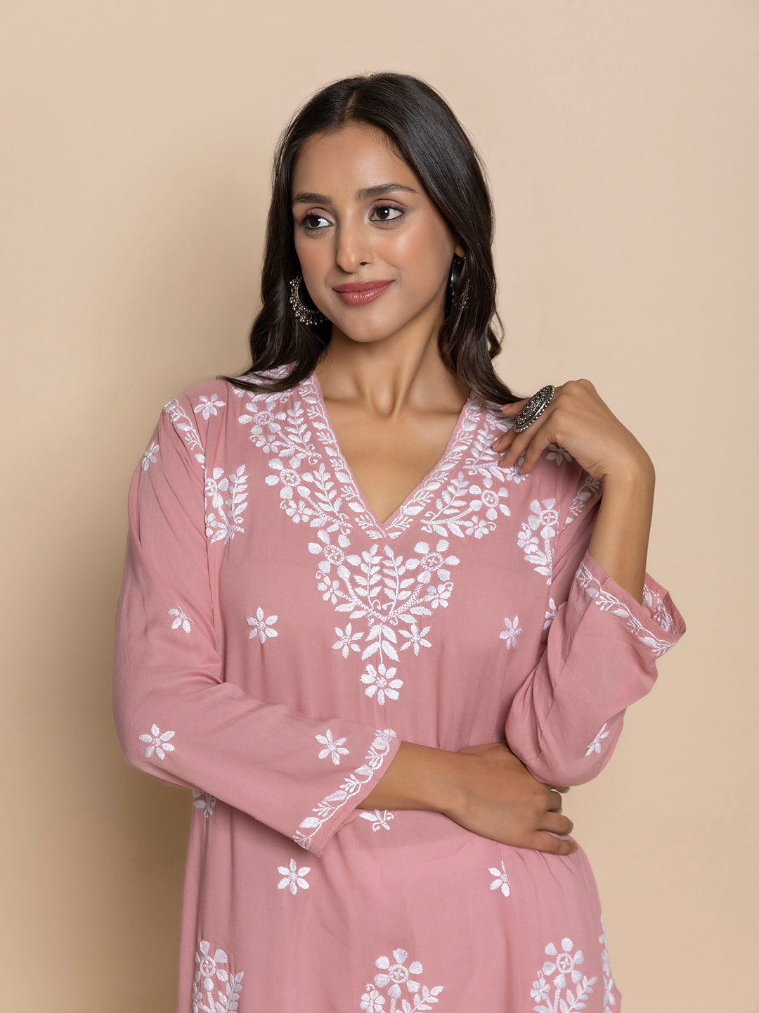 HOUSE OF KARI Floral Embroidered Fizaa Chikankari Pure Cotton Straight Kurta | Swadesiicart