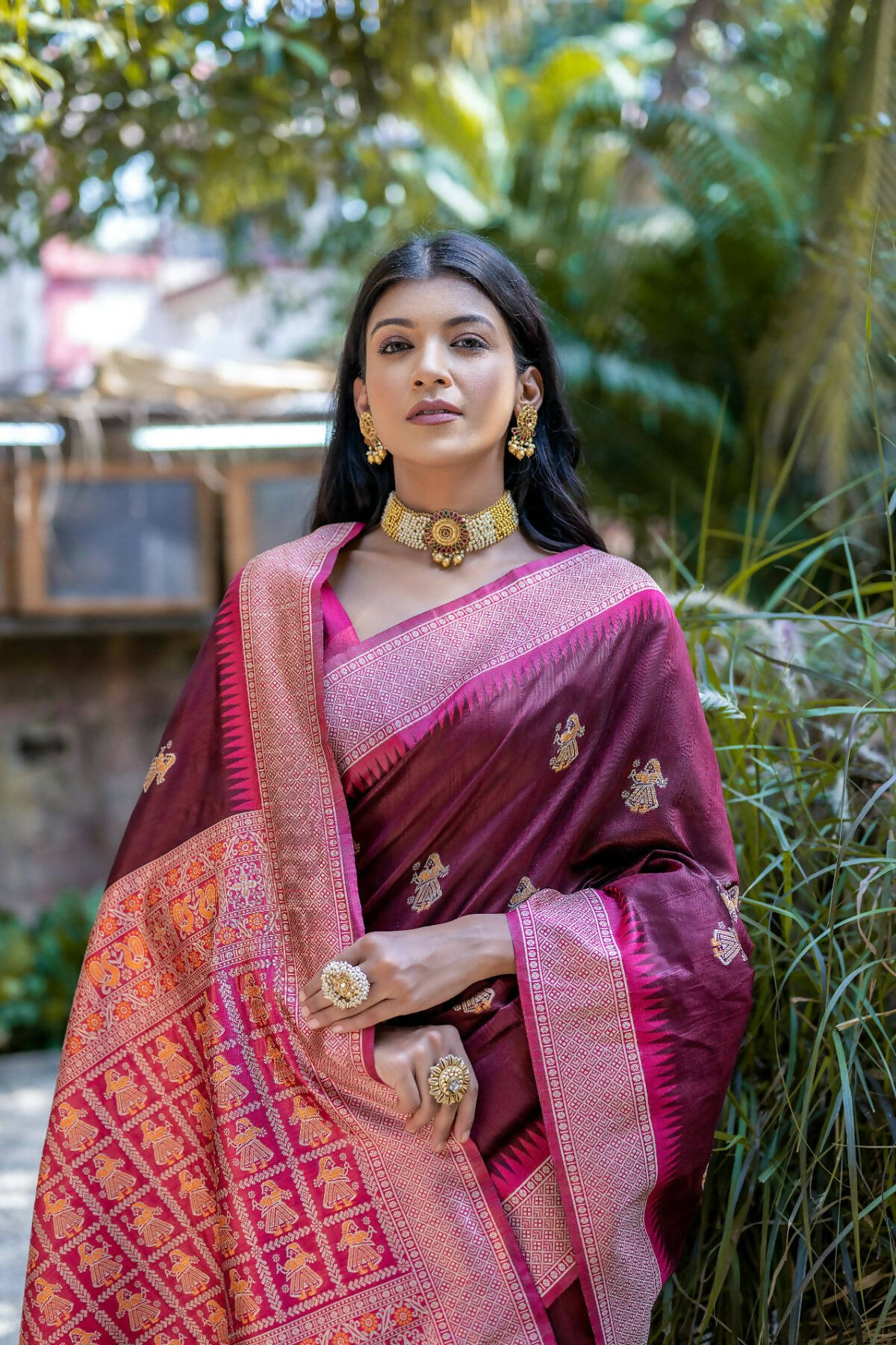 Vishnu Weaves Women's Maroon Tussar Silk Zari Woven Saree with Blouse - Swadesiicart