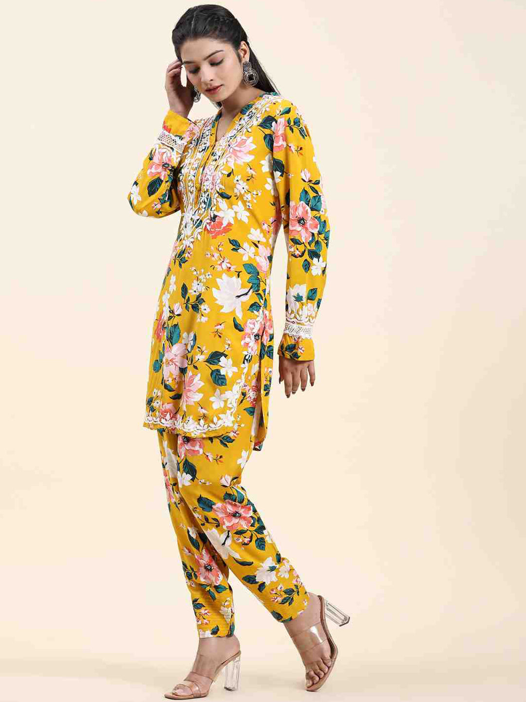 HOUSE OF KARI Floral Printed Chikankari Regular Straight Pure Cotton Kurta with Trousers | Swadesiicart
