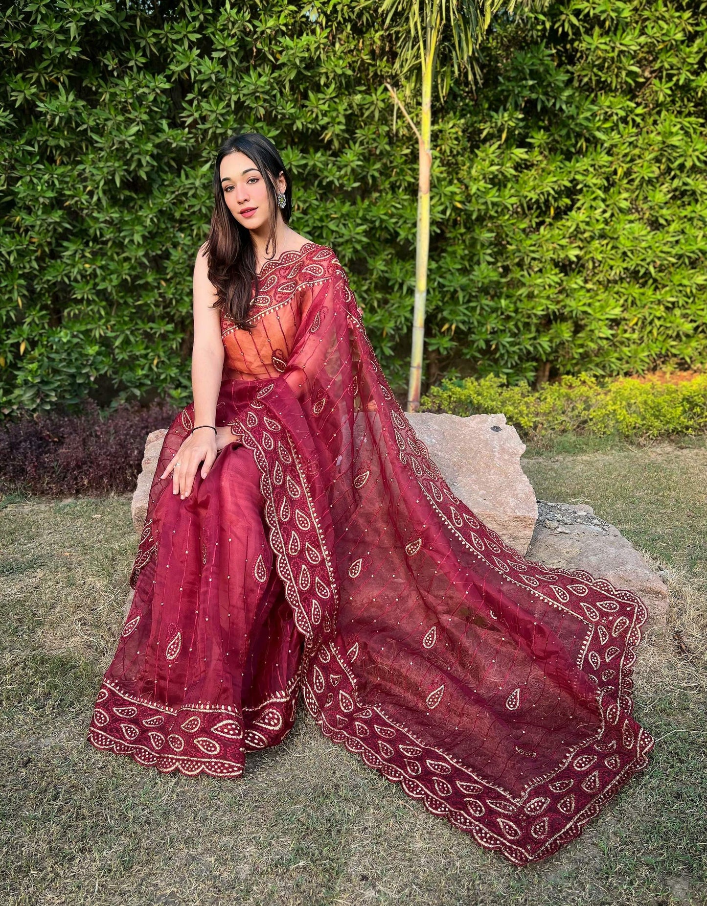 Vamsee Aaisa Maroon Organza Saree - Swadesiicart