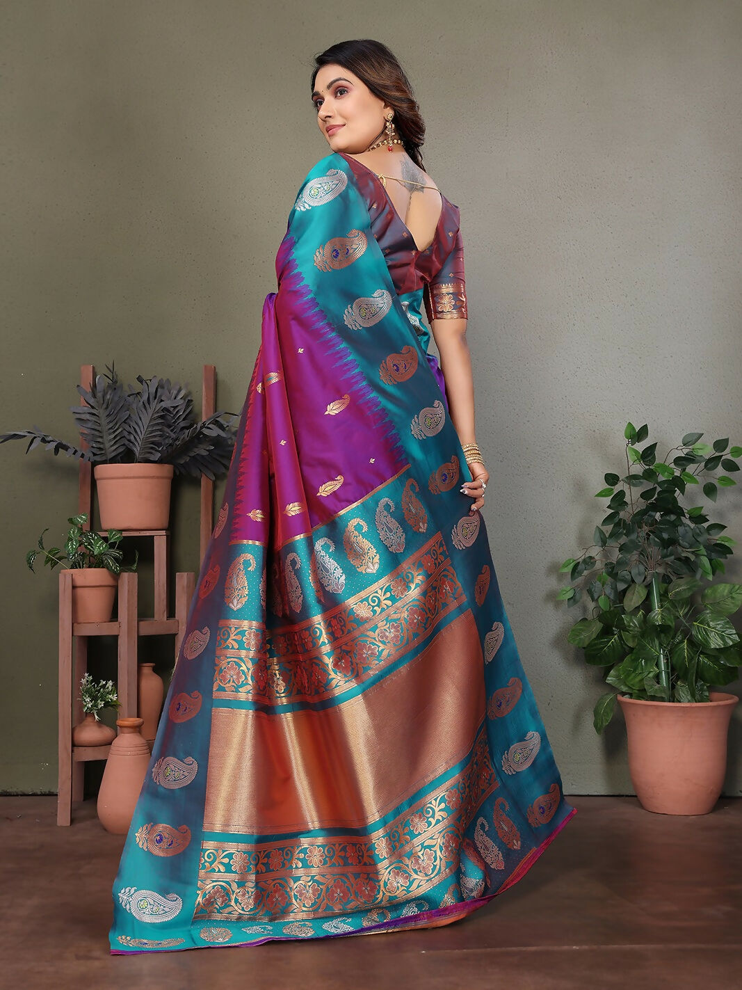 Joban Fashion Banarasi Purple Butti Soft Silk Saree | Swadesiicart