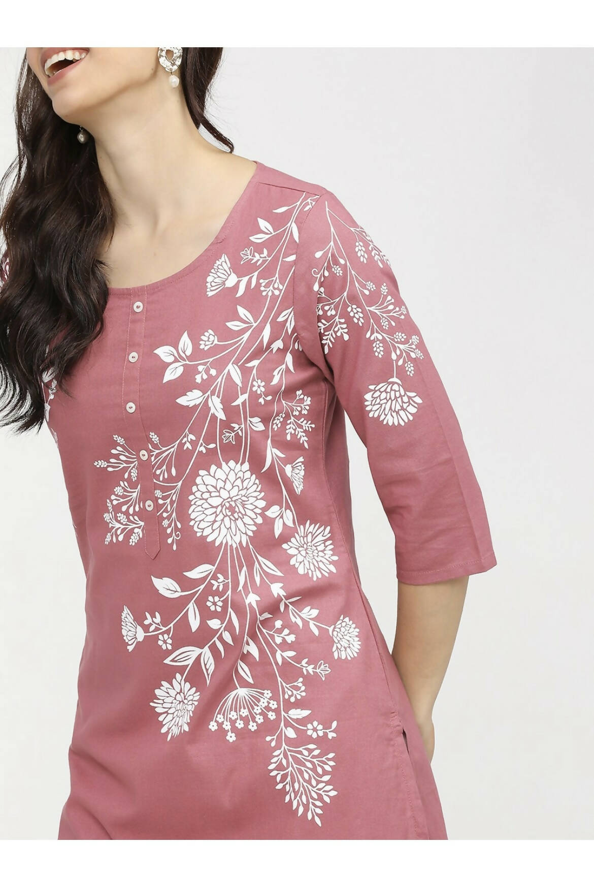 Cheera Embellished Daily Wear Cotton Blend Kurta - Peach - Swadesiicart