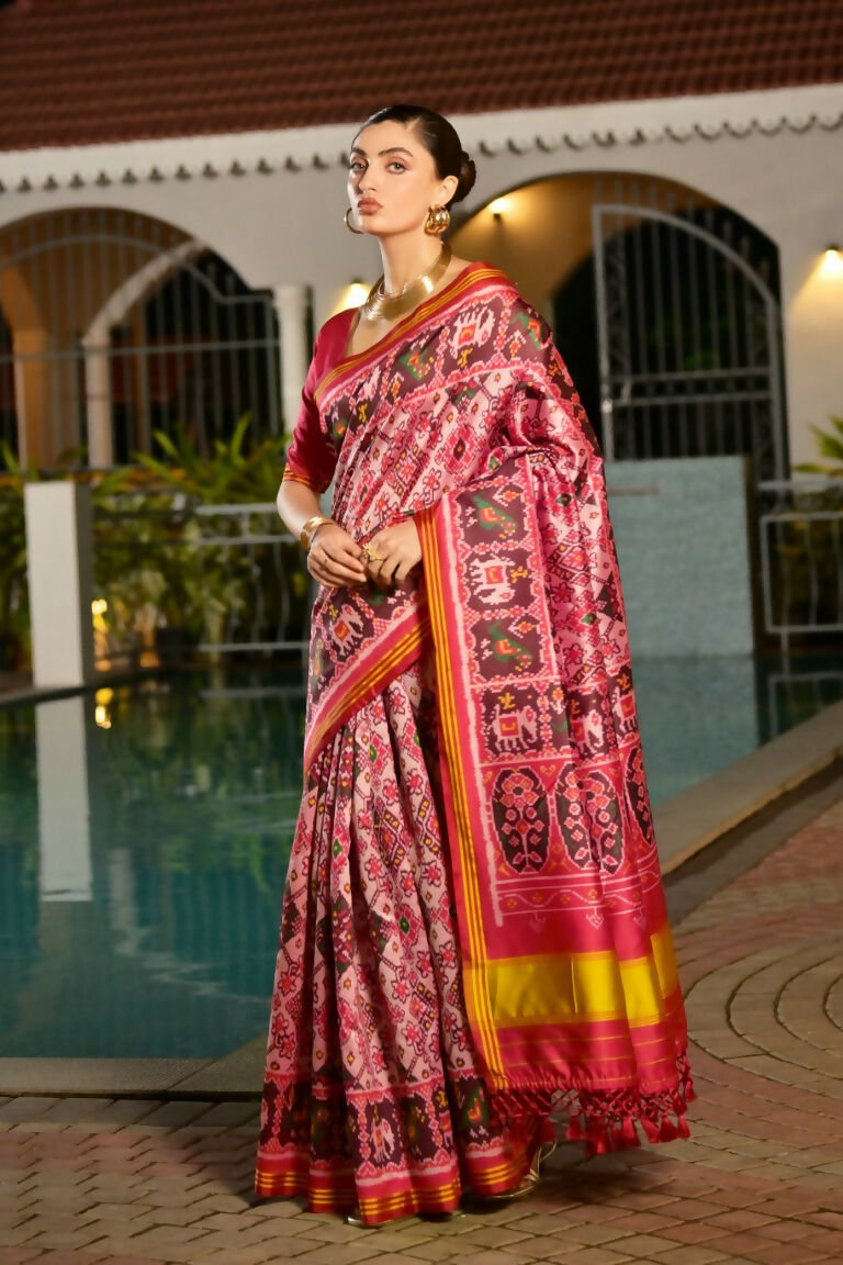 Vishnu Weaves Women's White Banarasi Silk Patola Printed Saree with Blouse - Swadesiicart