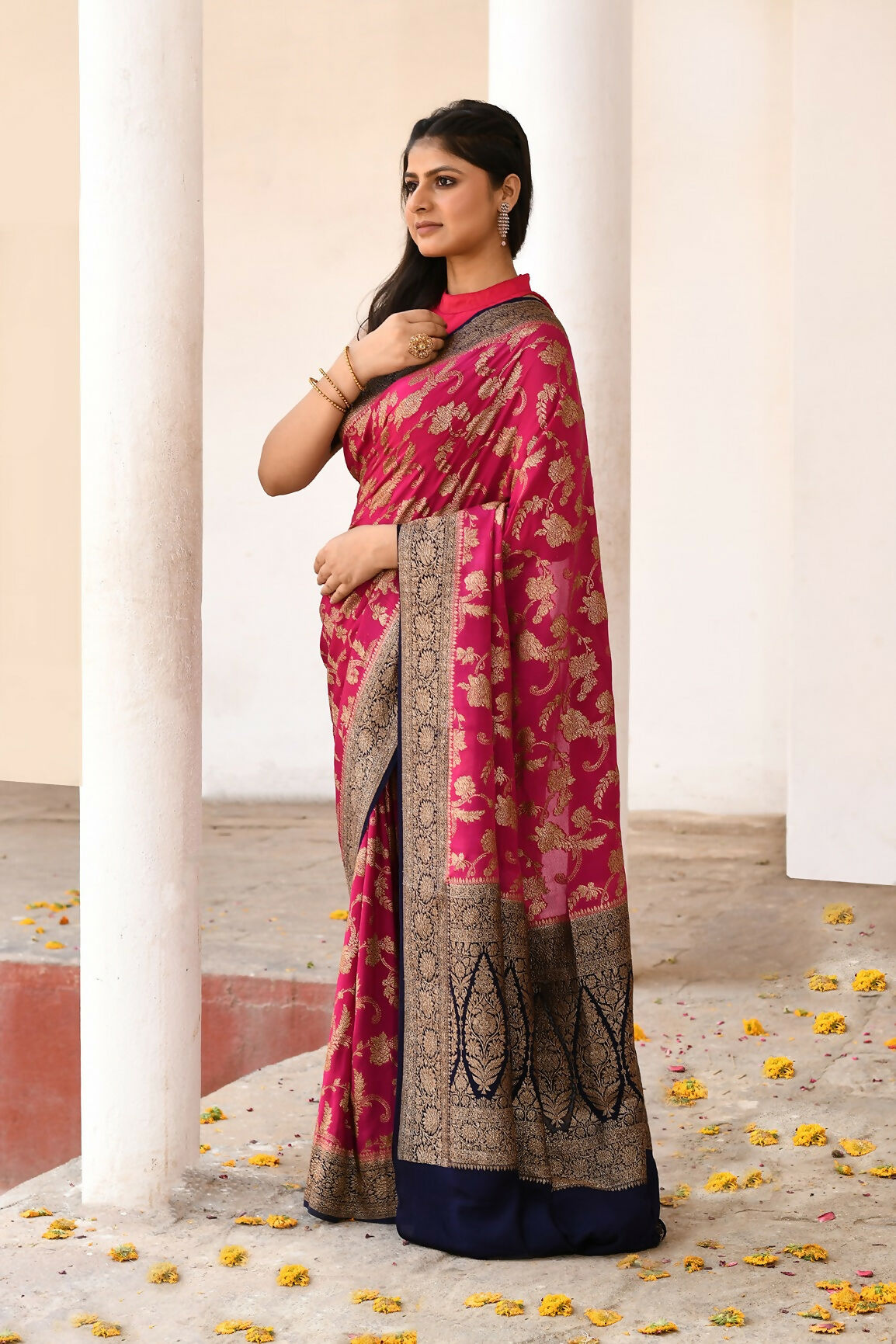 Joban Fashion Hot Pink Crepe Chiffon Pure Handloom Banarasi Silk Saree | Swadesiicart
