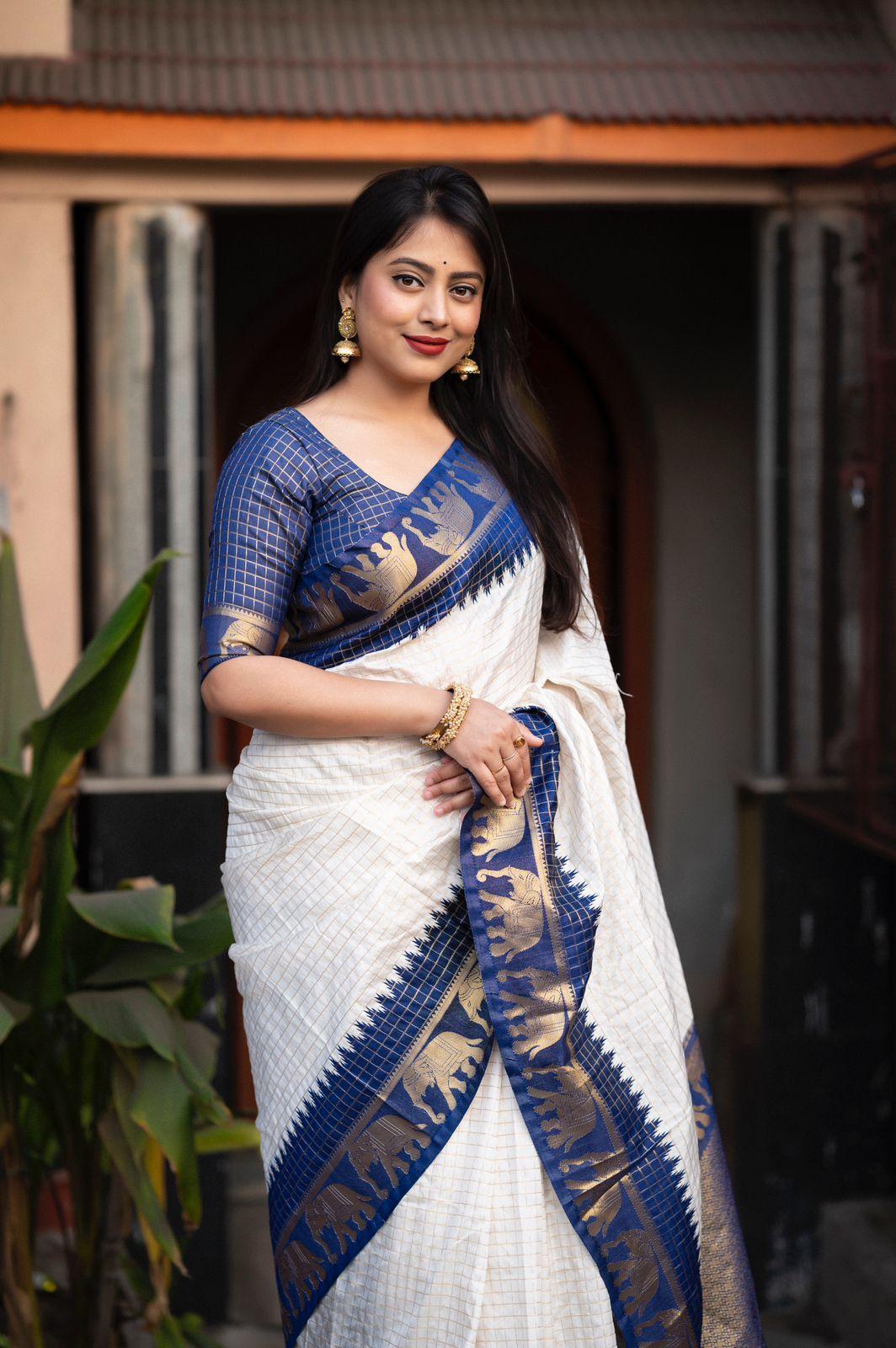 Nblue Silk Zari Woven Saree with Unstitched Blouse - Hiral Fashion | Swadesiicart