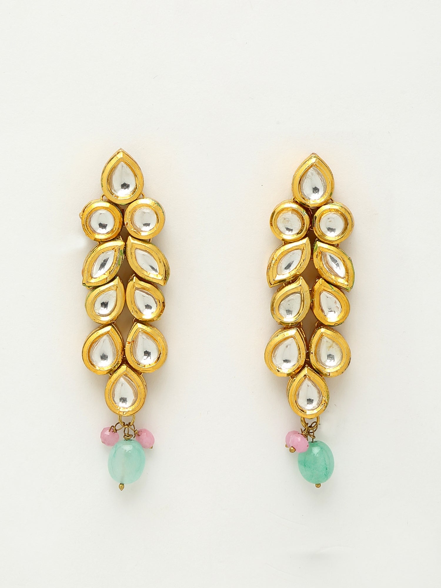Kundan Neckpiece With Earrings And Maang Tikka - Ruby Raang - Swadesiicart