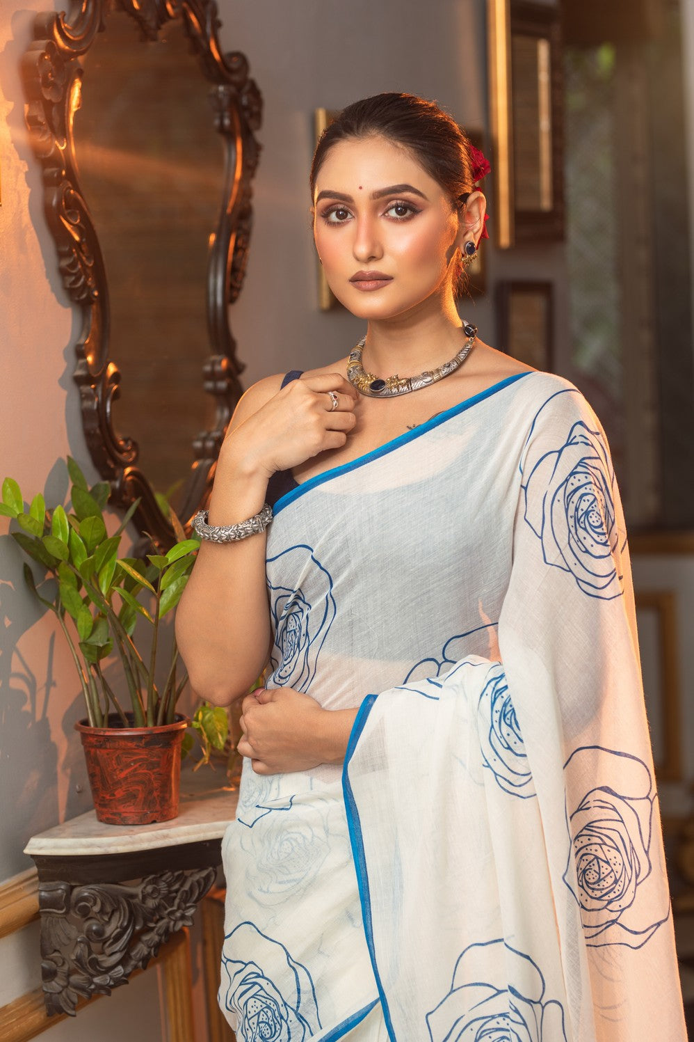 Very Much Indian Mastaani - Pure Mul Cotton Handloom Saree with Beautiful Rose Prints - Blue | Swadesiicart