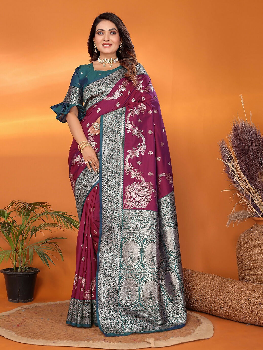 Joban Fashion Banarasi Purple Woven Soft Silk Saree | Swadesiicart