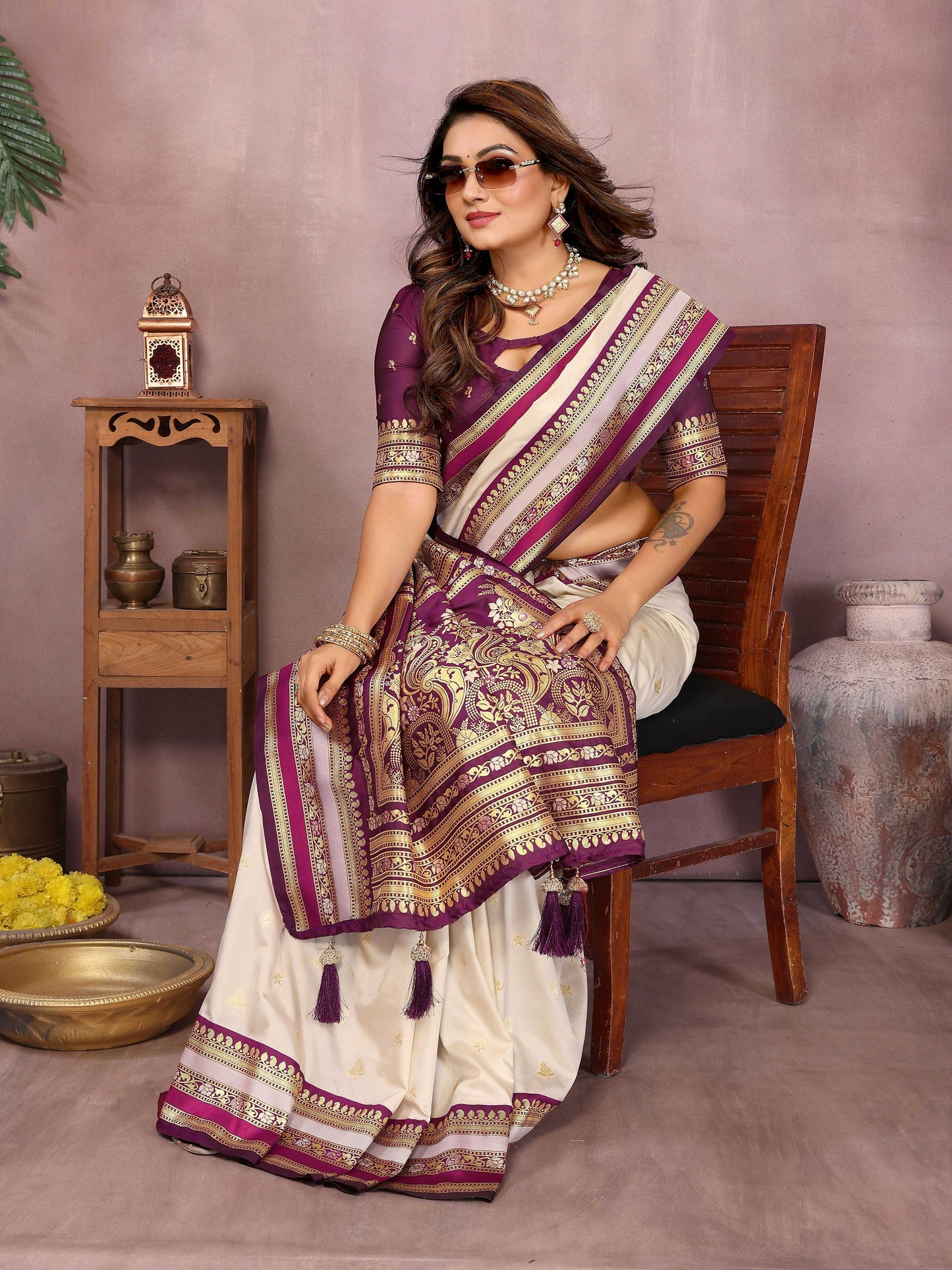 Aastha Fashion Cream Kalamkari Silk Weaving Saree