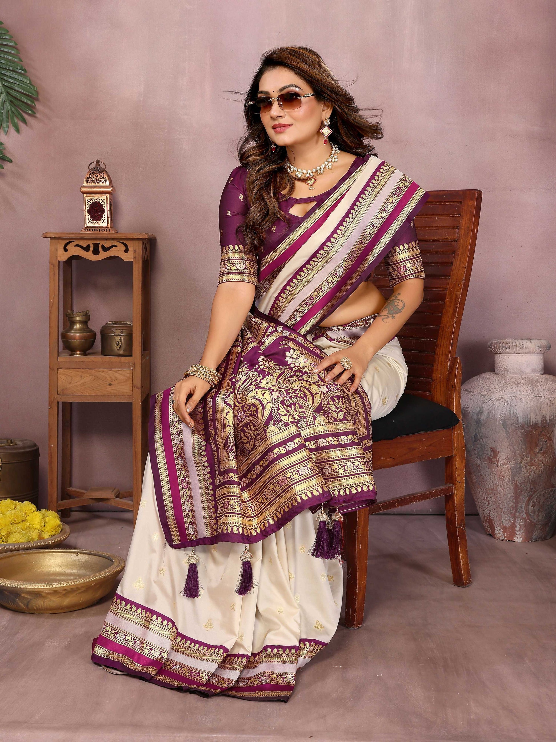 Aastha Fashion Cream Kalamkari Silk Weaving Saree