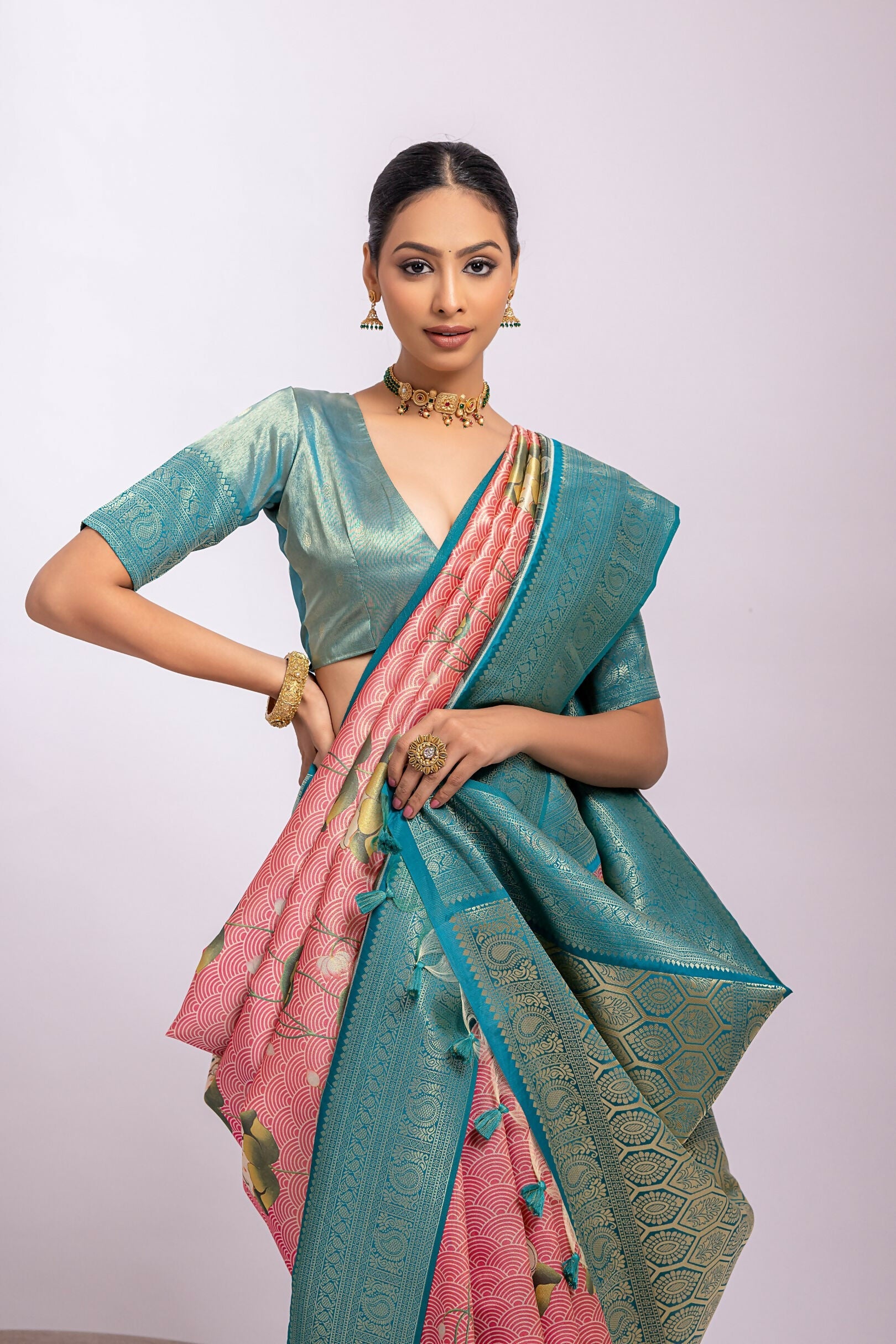 Vishnu Weaves Women's Pink Tissue Silk Zari Woven Saree with Blouse - Swadesiicart