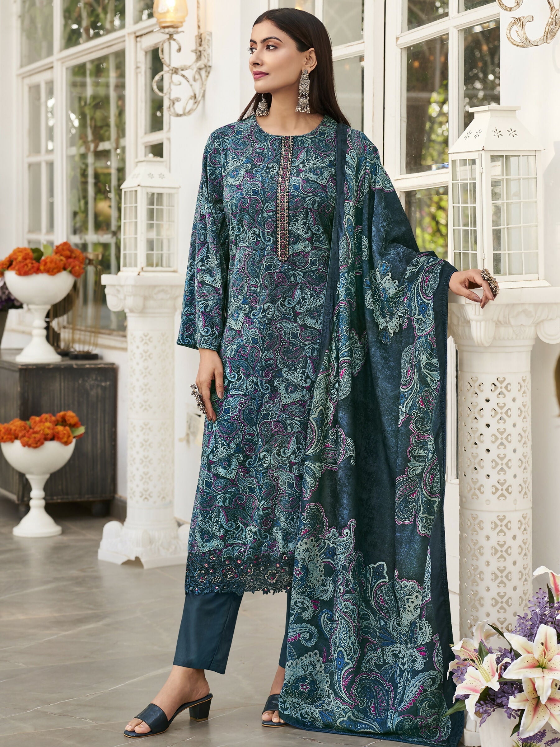 Jyoti Fashion Women's Navy Blue Velvet Digital Print with Resham Thread work Kurta with Trouser & Dupatta | Swadesiicart