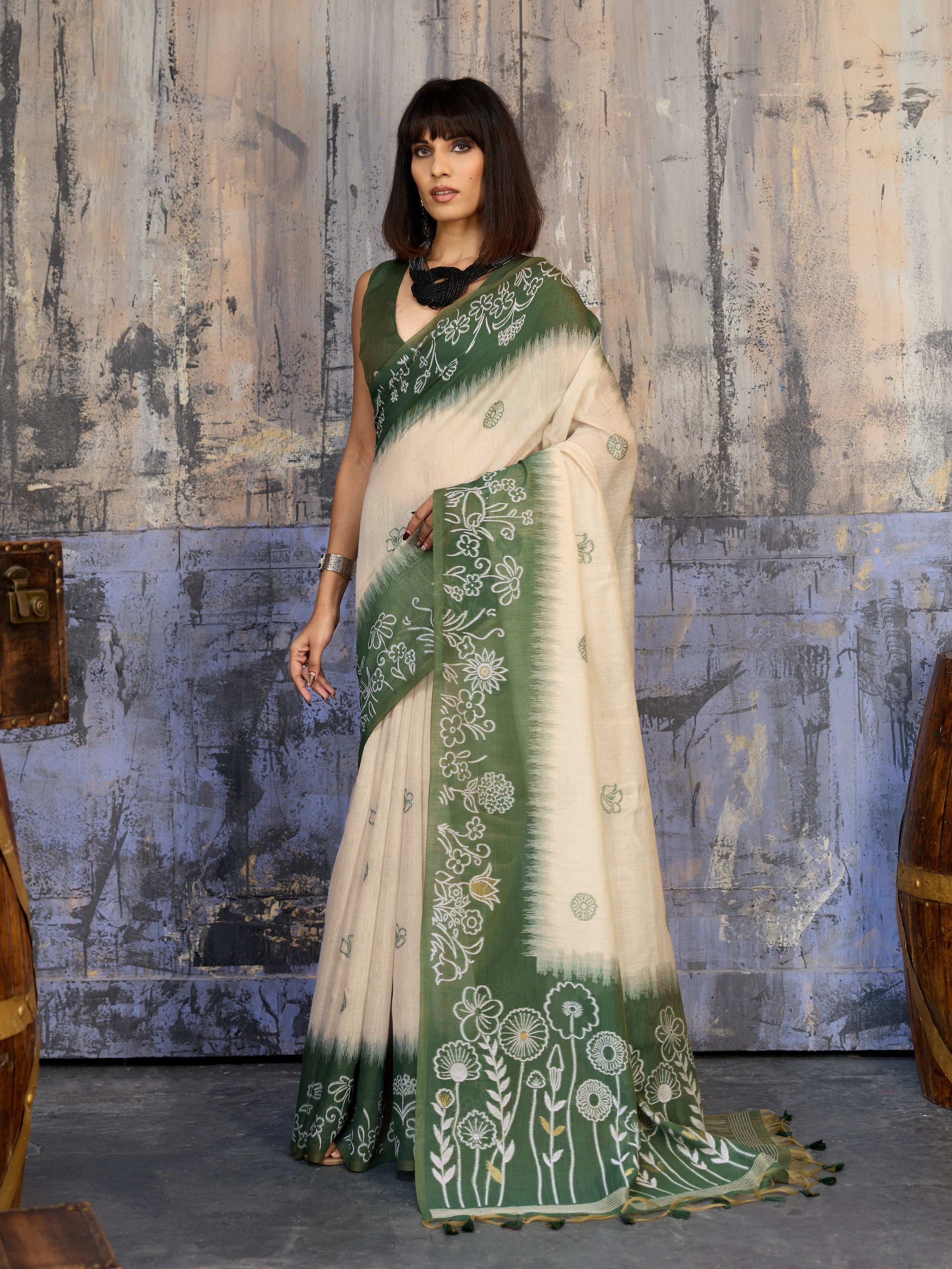 Aastha Fashion Green Munga Cotton Printed Saree