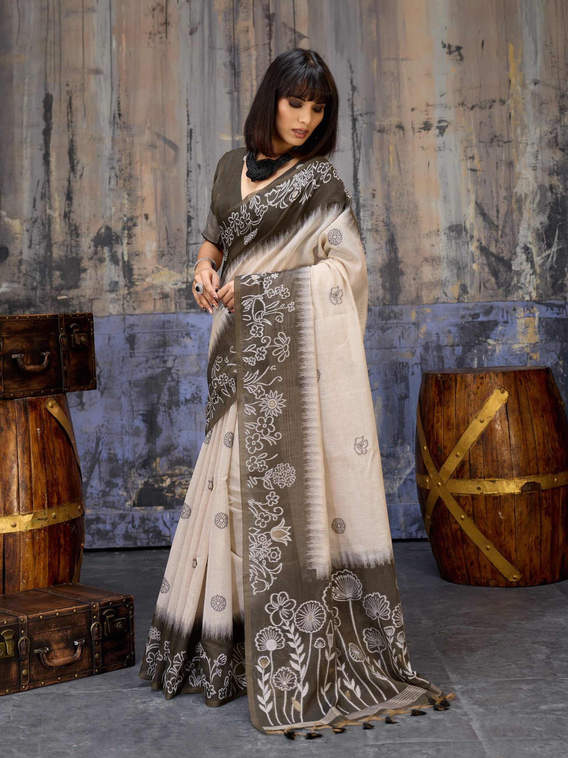Aastha Fashion Grey Munga Cotton Printed Saree