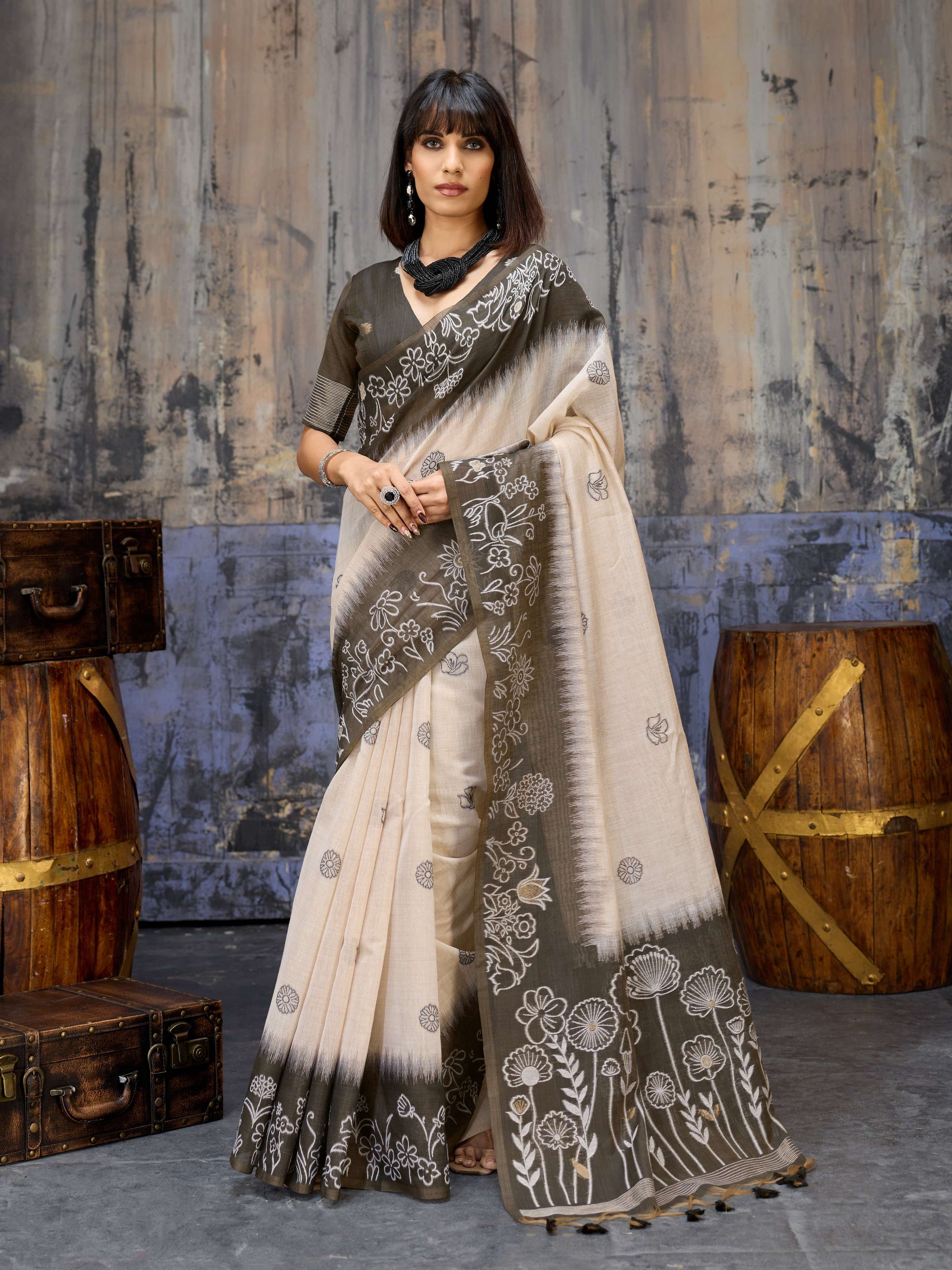 Aastha Fashion Grey Munga Cotton Printed Saree