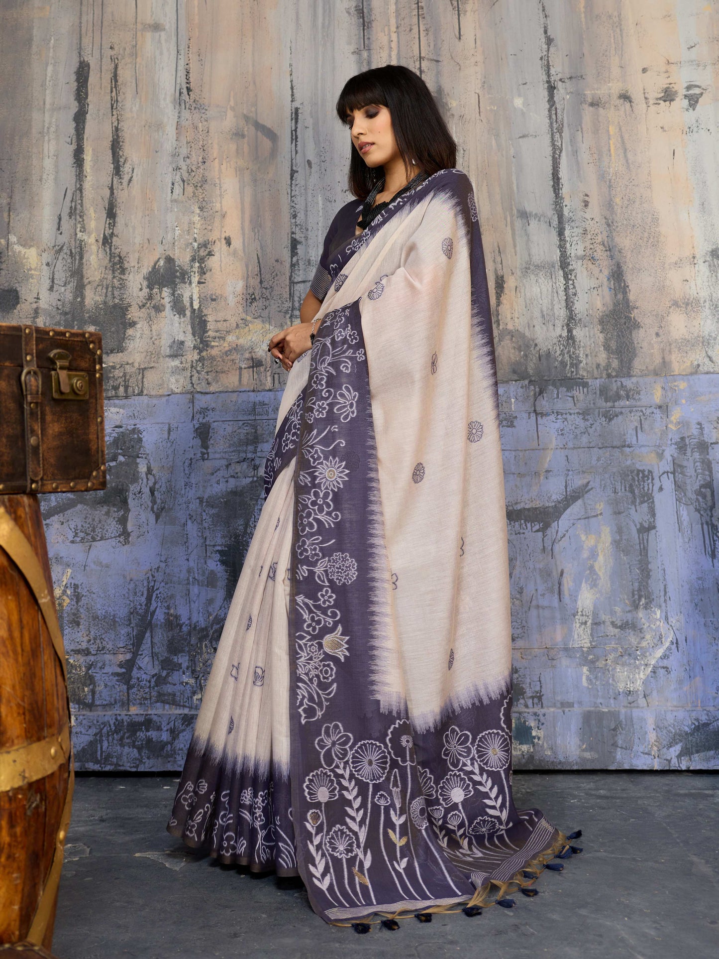 Aastha Fashion Lavender Munga Cotton Printed Saree